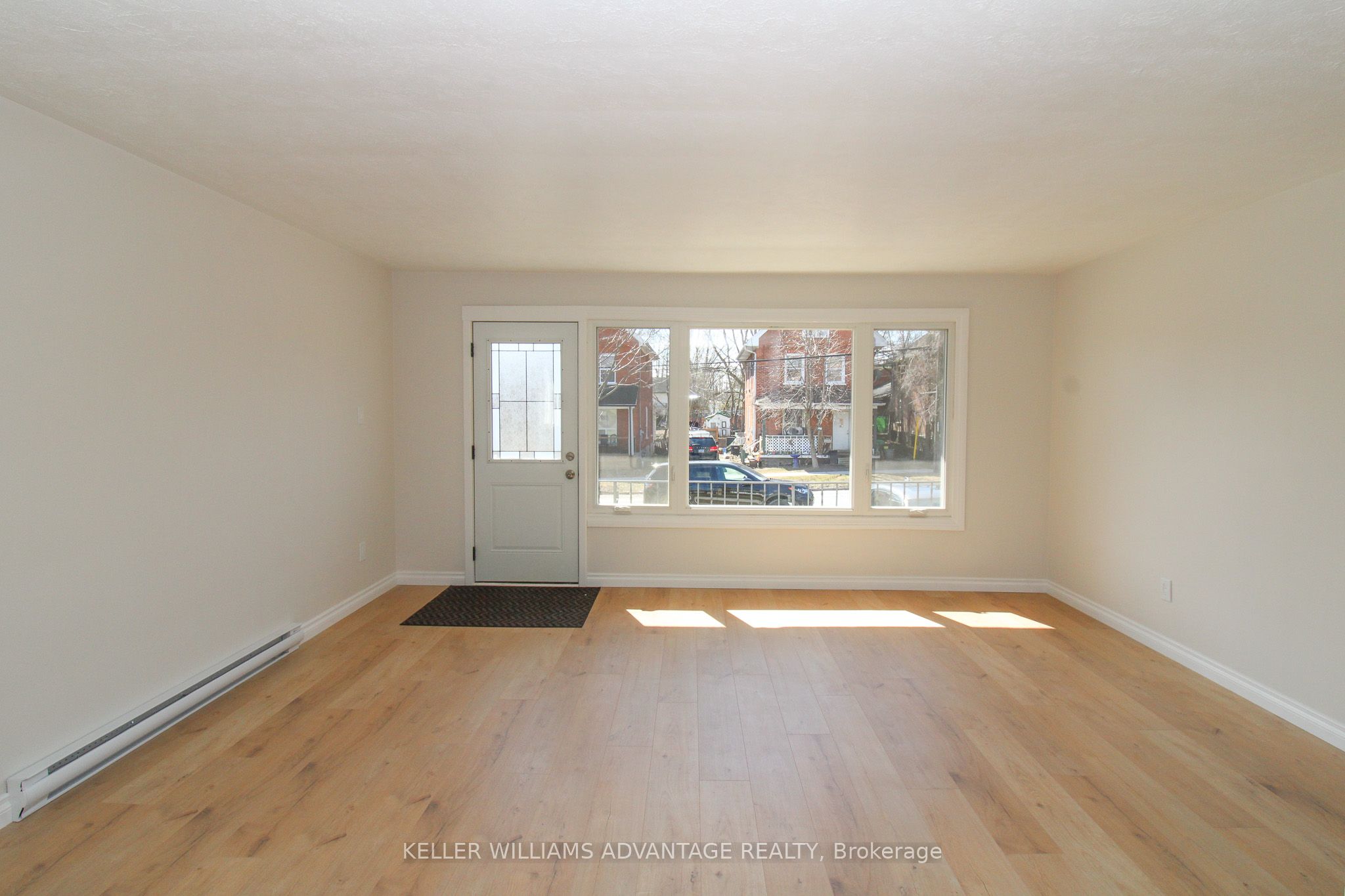 506 Sherbrooke Street Main Property Photo 3