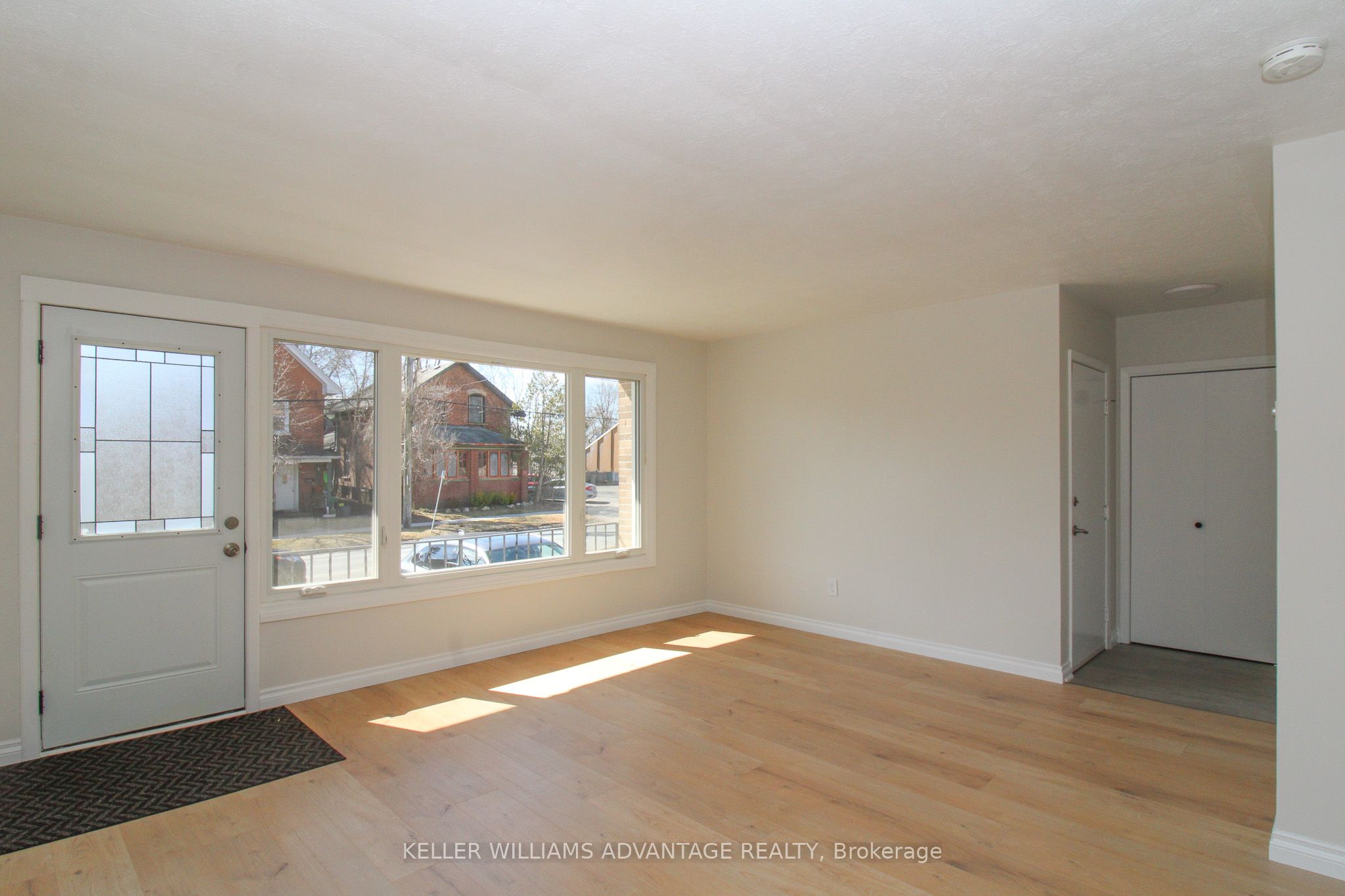 506 Sherbrooke Street Main Property Photo 4