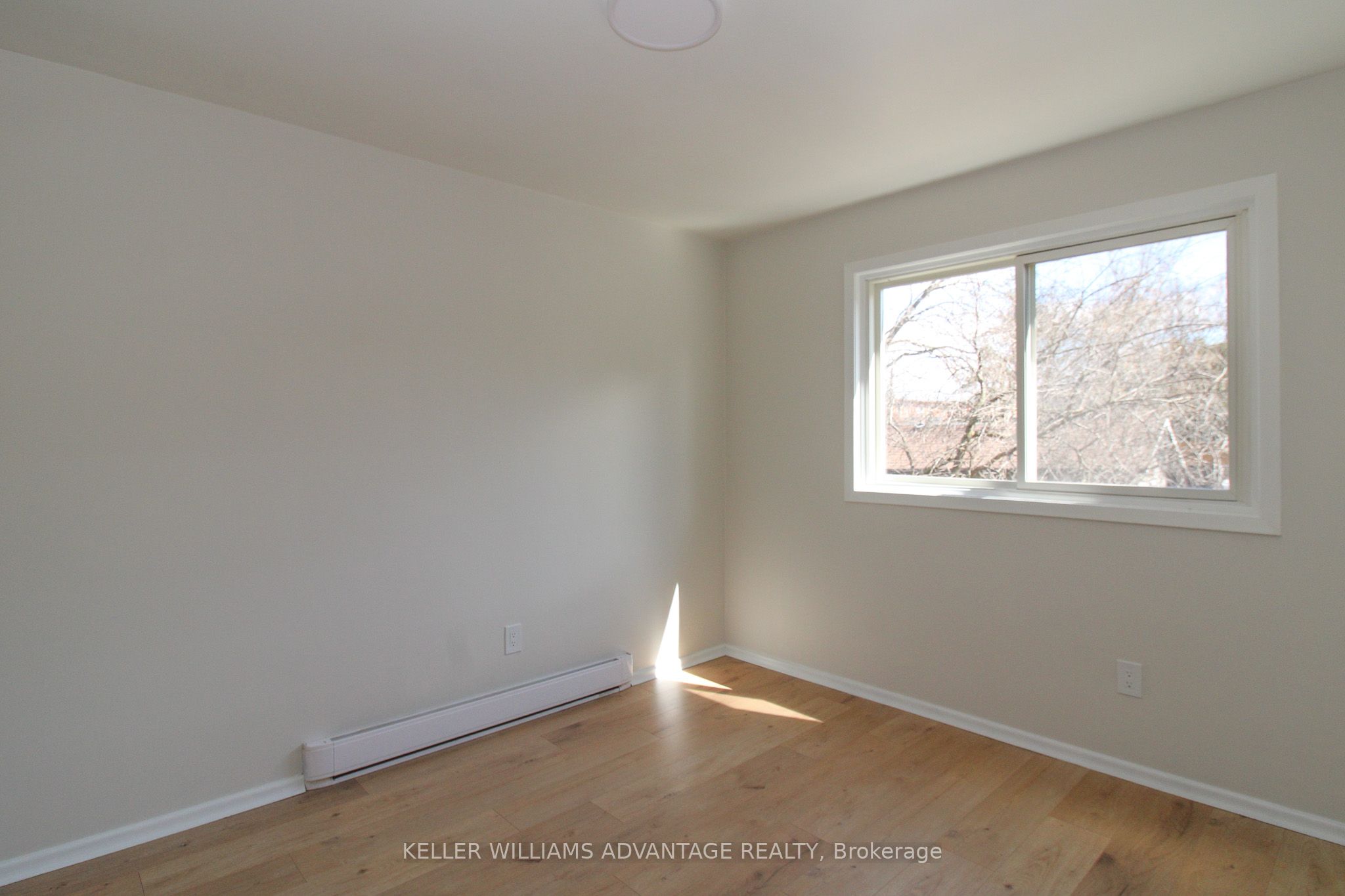 506 Sherbrooke Street Main Property Photo 12