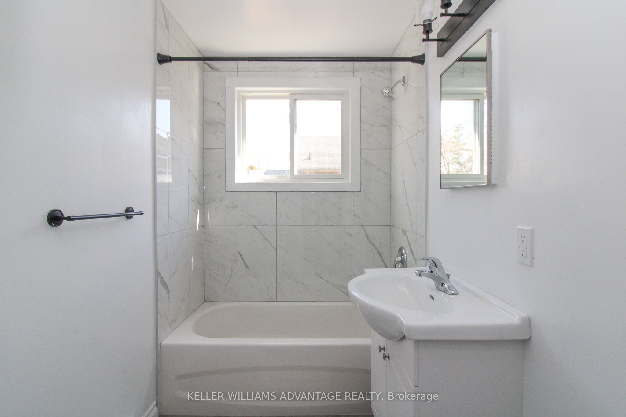 506 Sherbrooke Street Main Property Photo 16