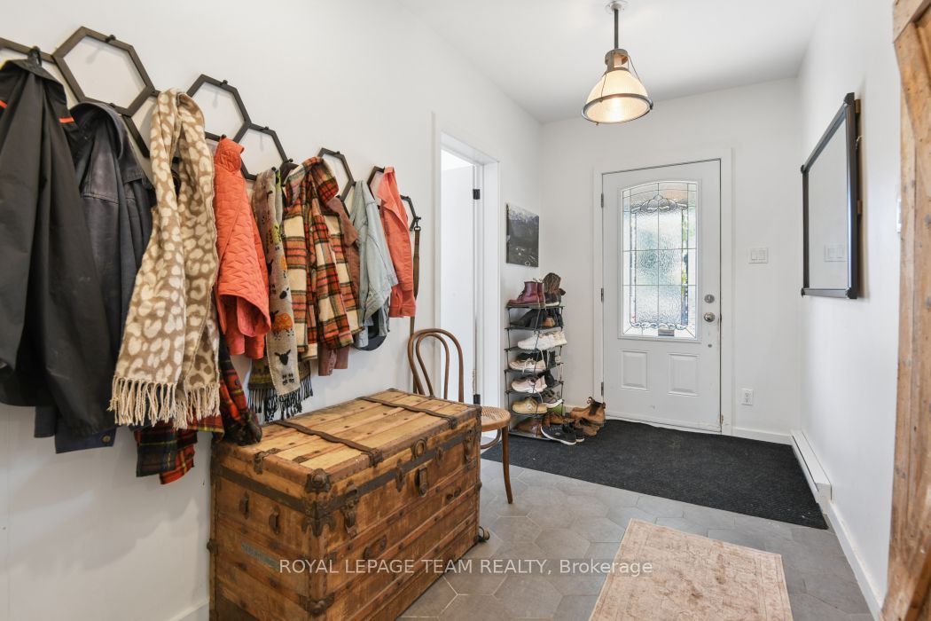 321 Mona Avenue Property Photo 4