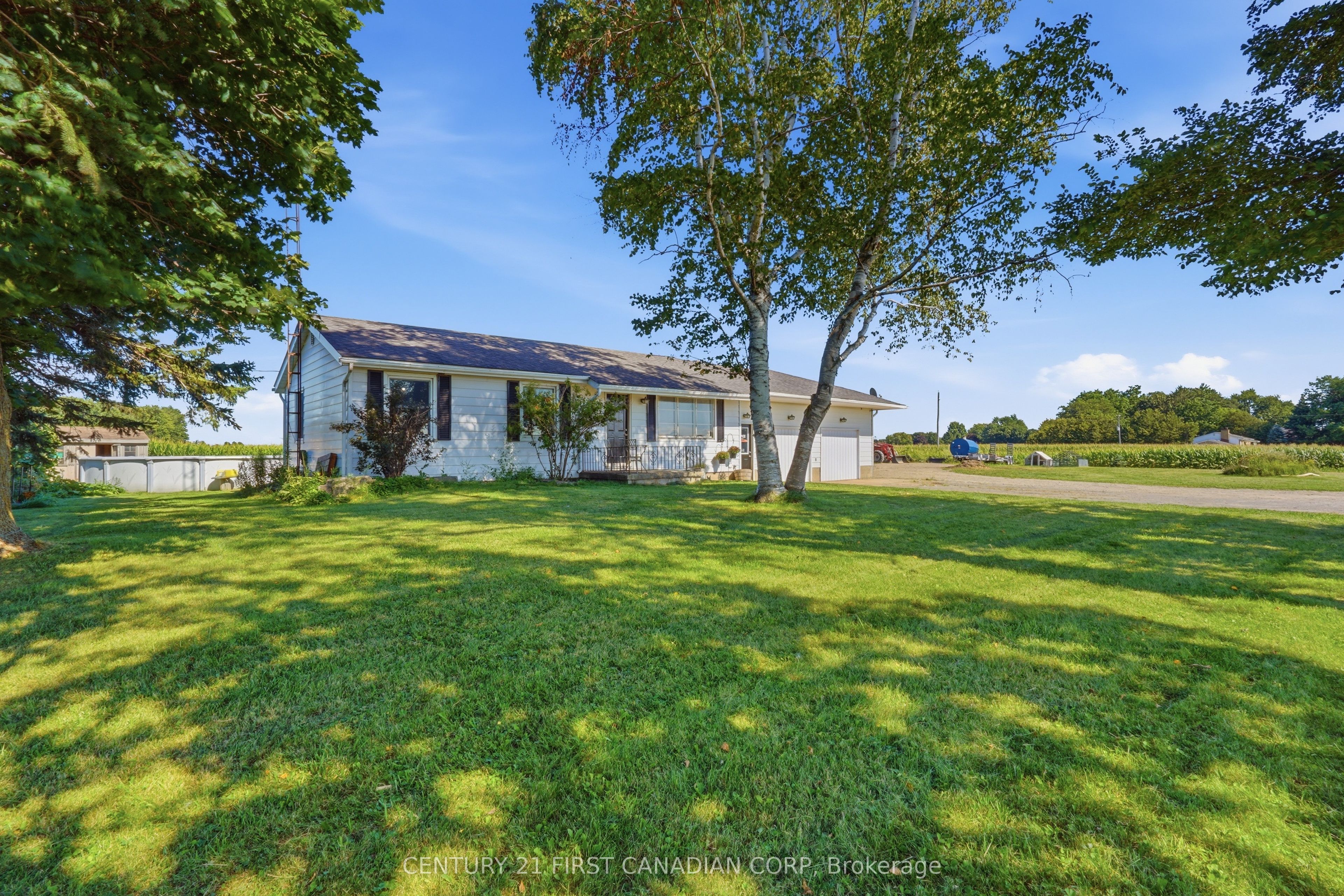 23032 Highbury Avenue N Property Photo 1