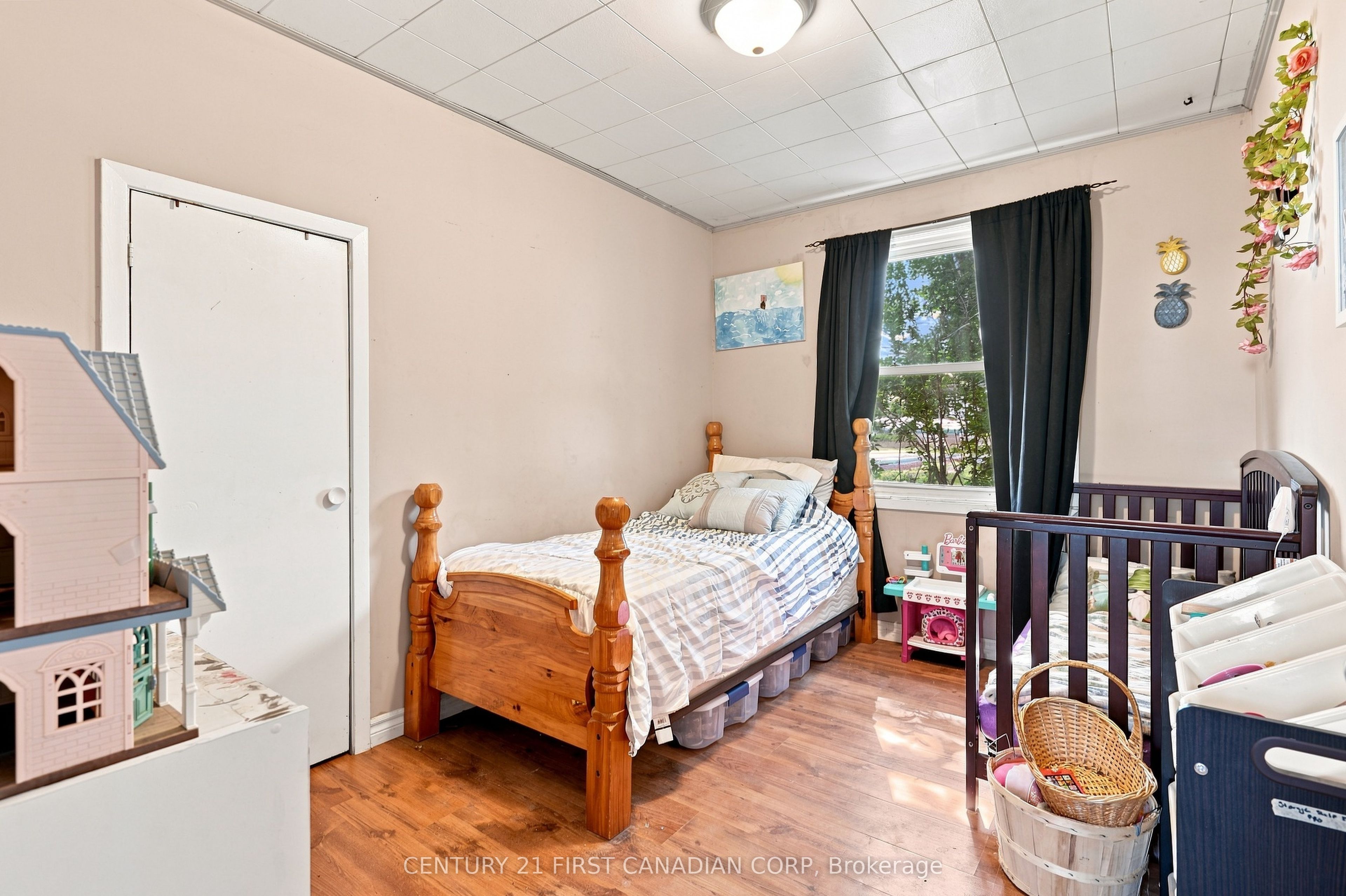 23032 Highbury Avenue N Property Photo 15
