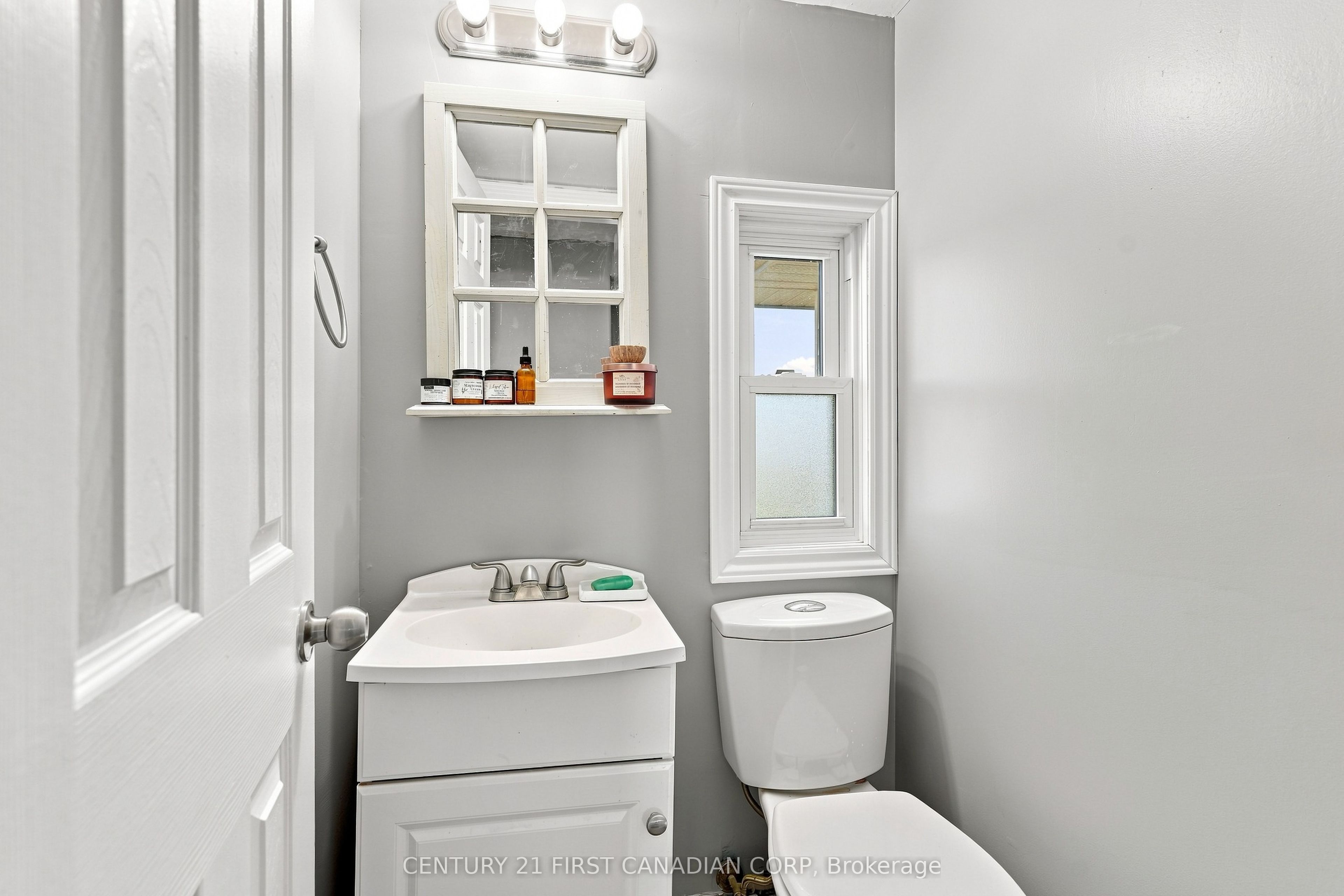 23032 Highbury Avenue N Property Photo 23