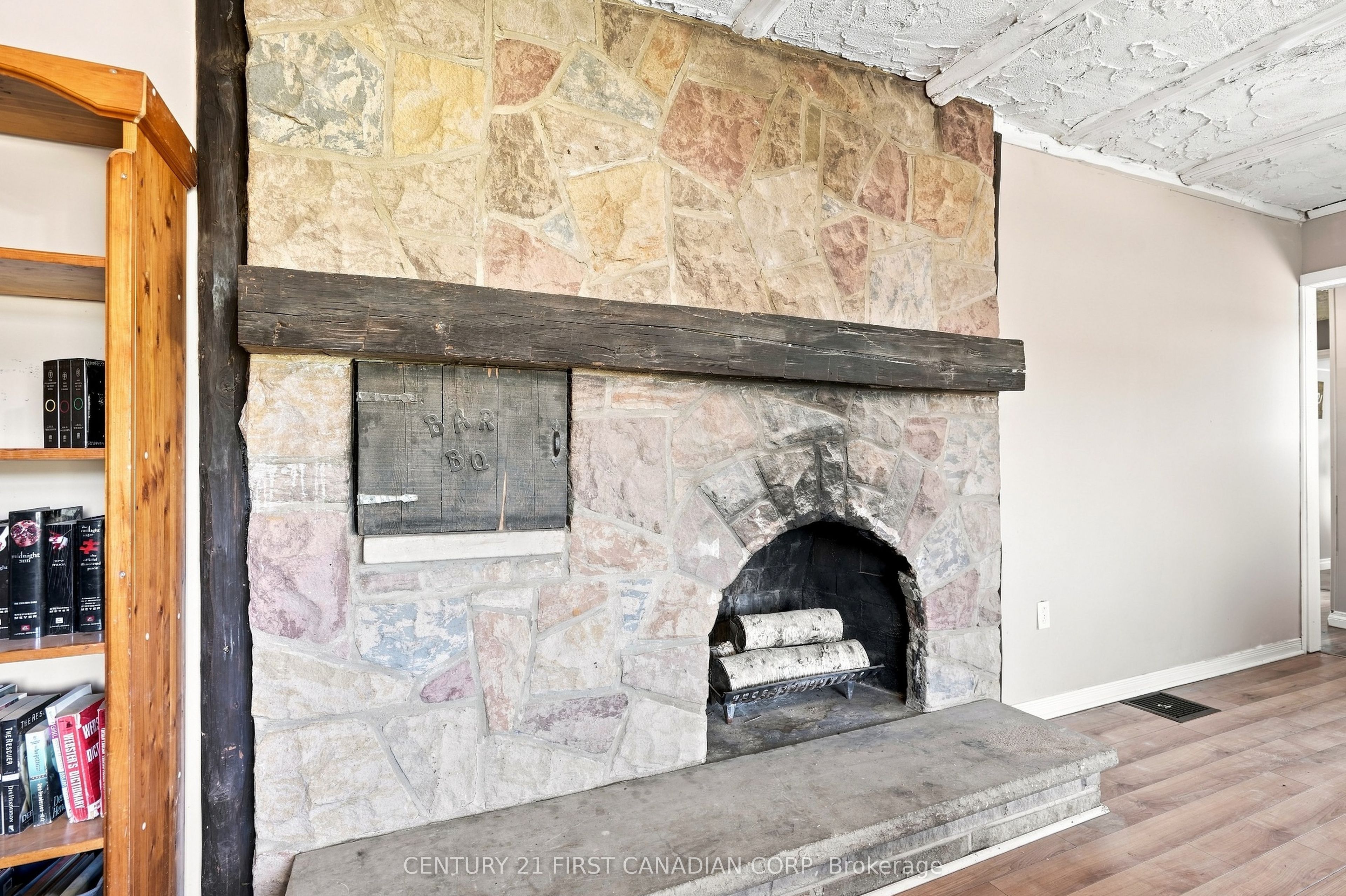 23032 Highbury Avenue N Property Photo 27