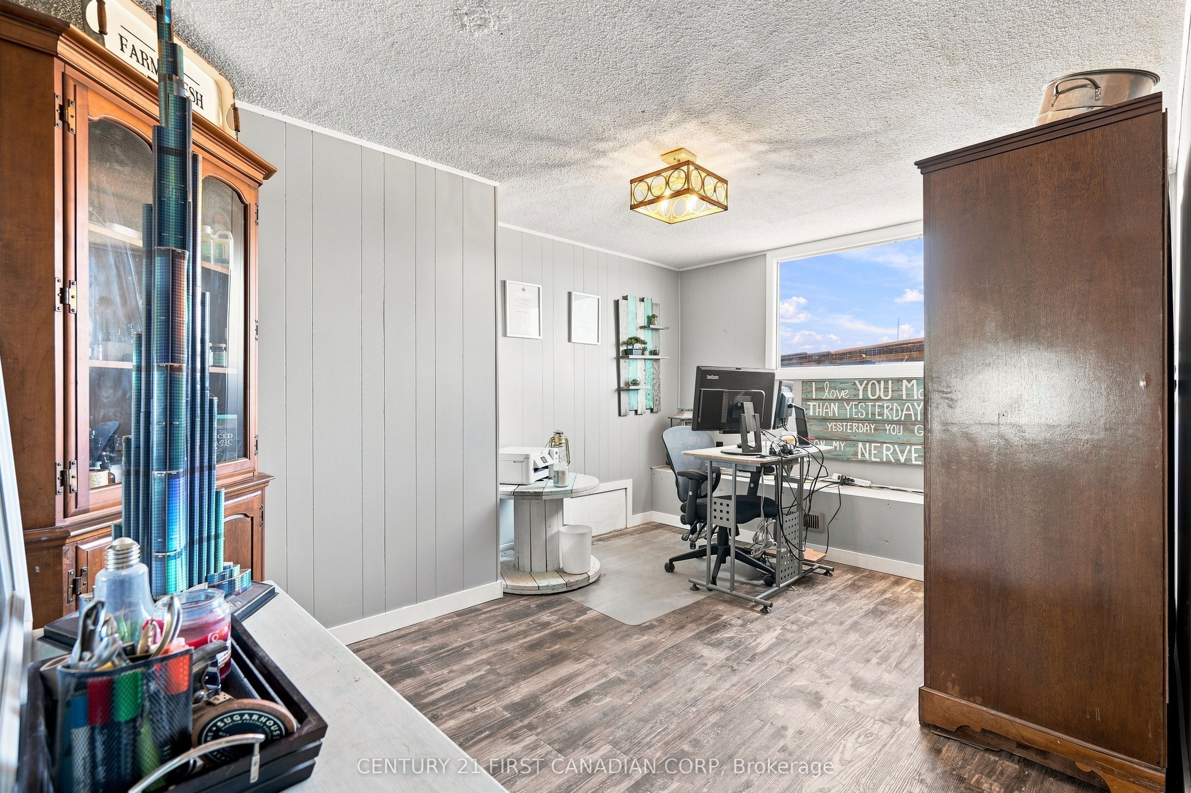 23032 Highbury Avenue N Property Photo 30