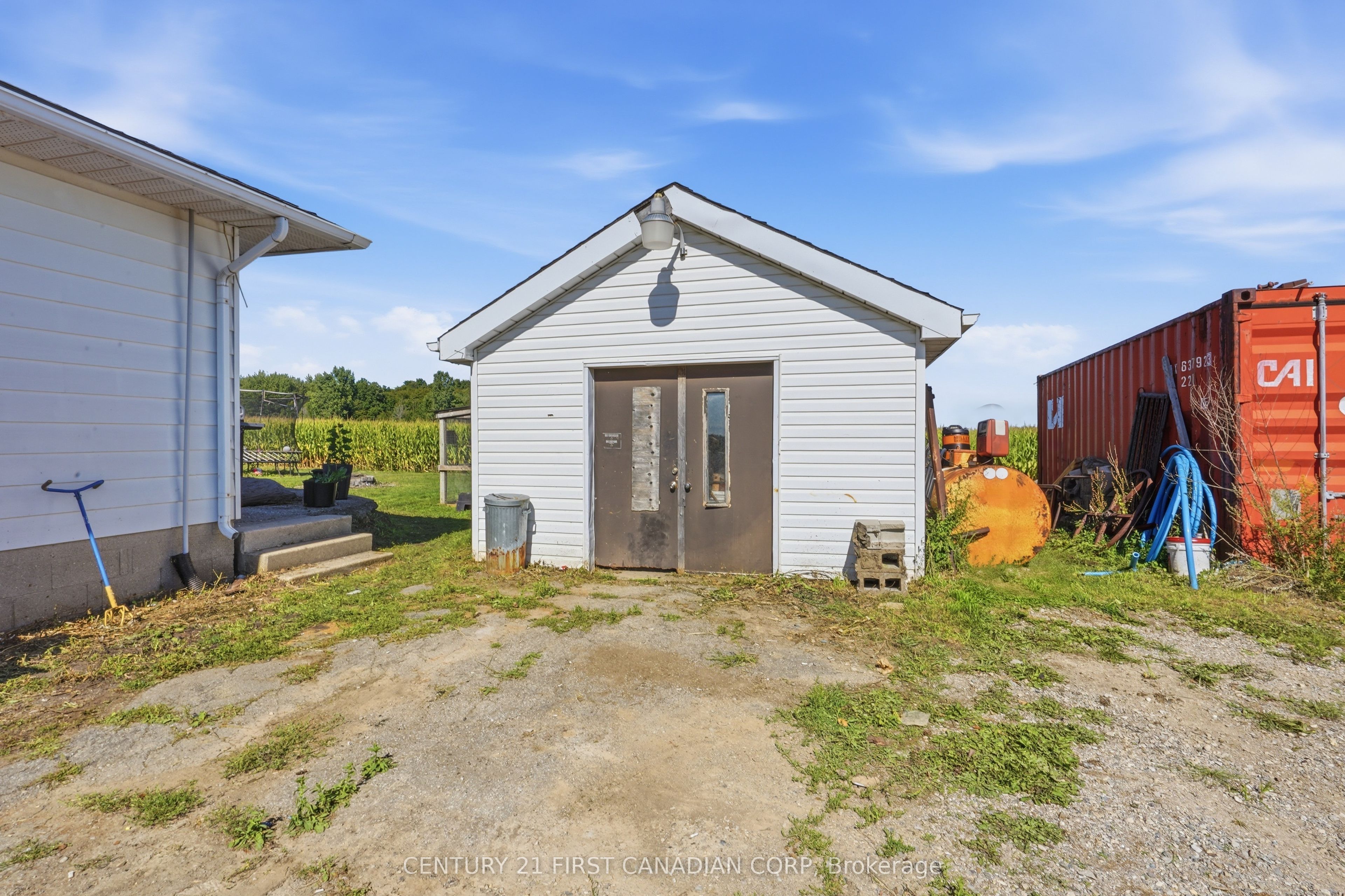 23032 Highbury Avenue N Property Photo 34