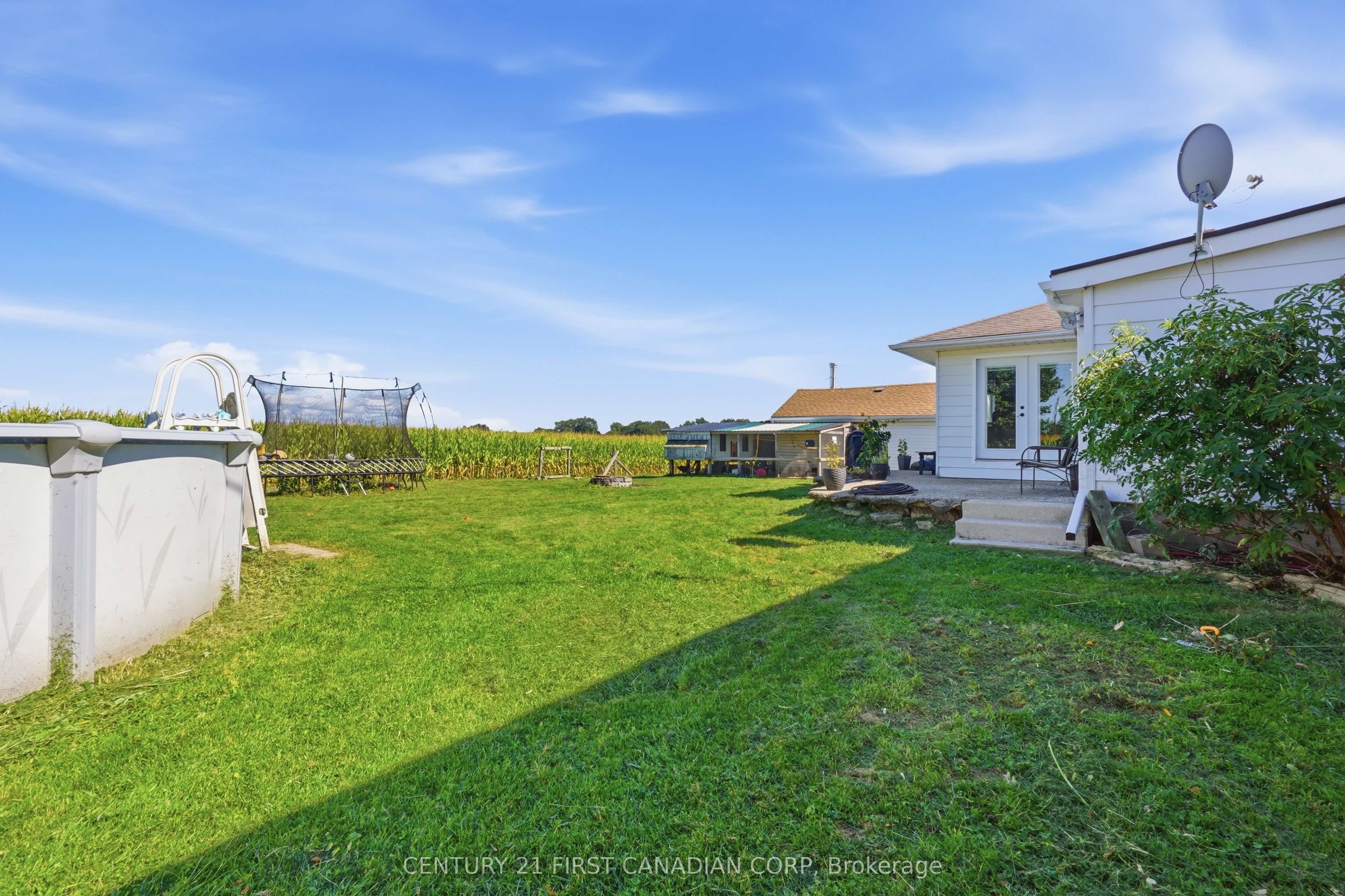 23032 Highbury Avenue N Property Photo 43