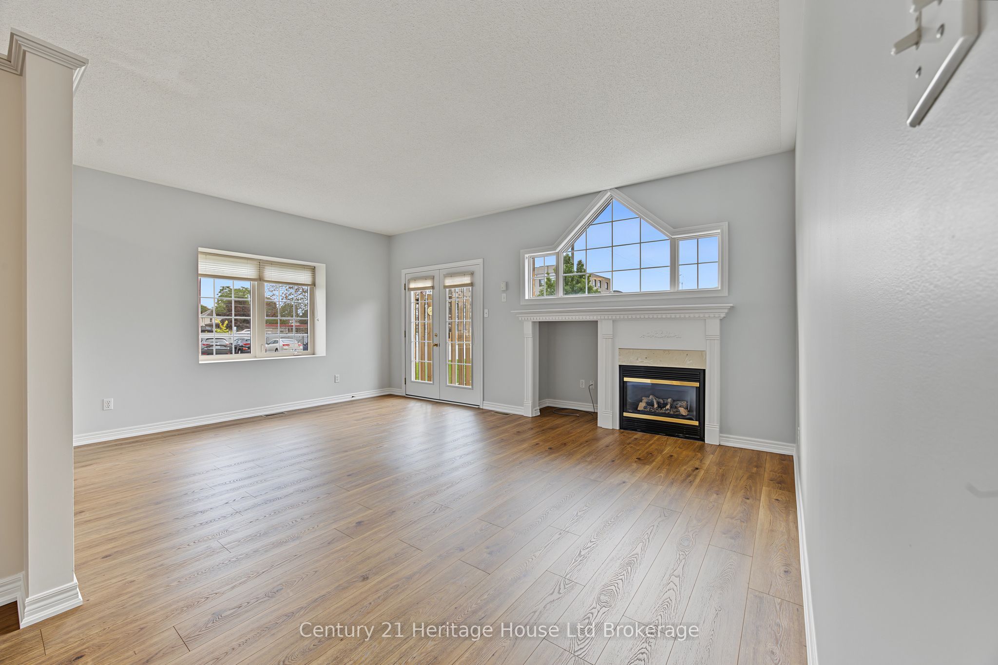 105 King Street 1 Property Photo 8