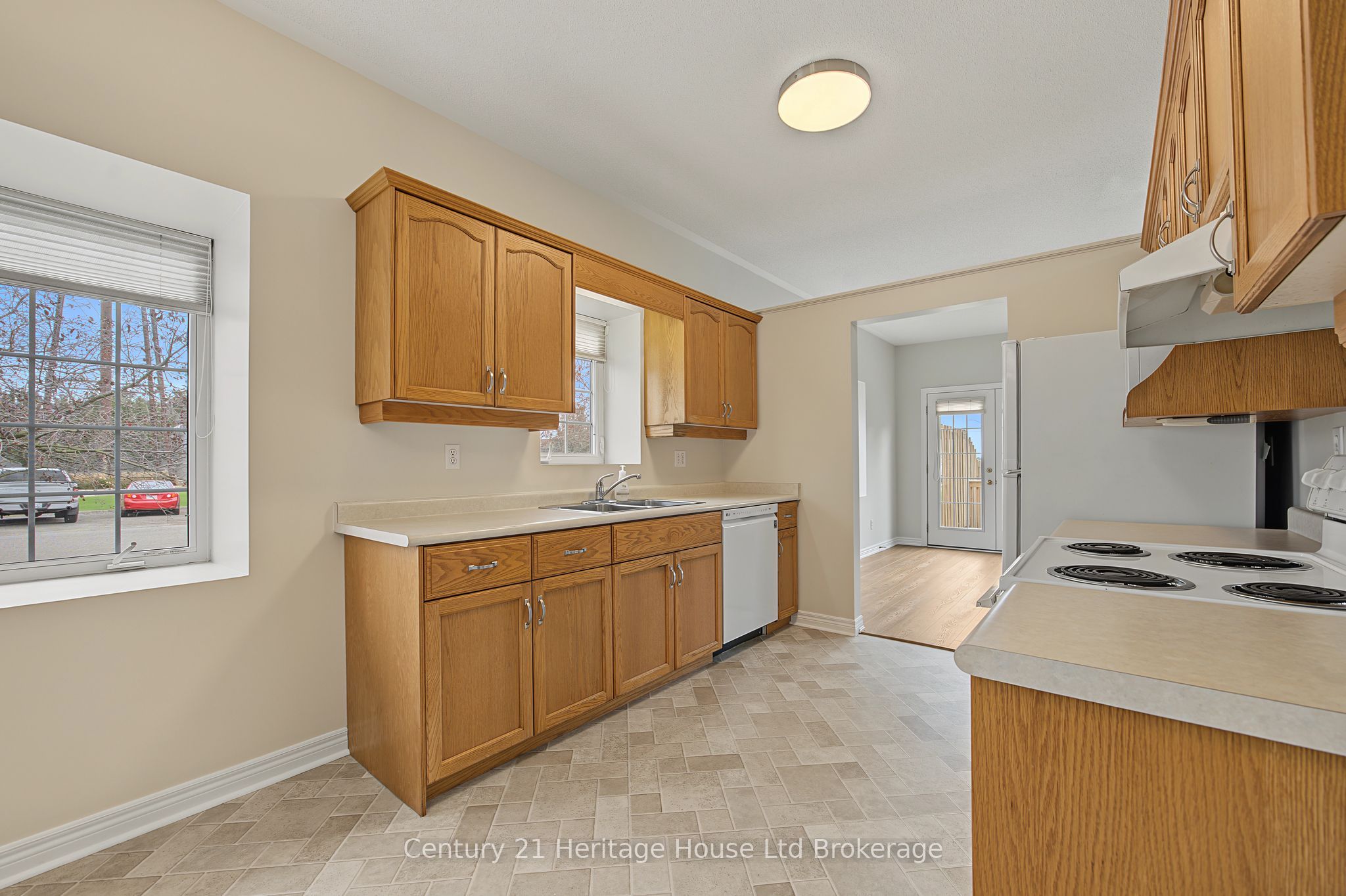 105 King Street 1 Property Photo 12