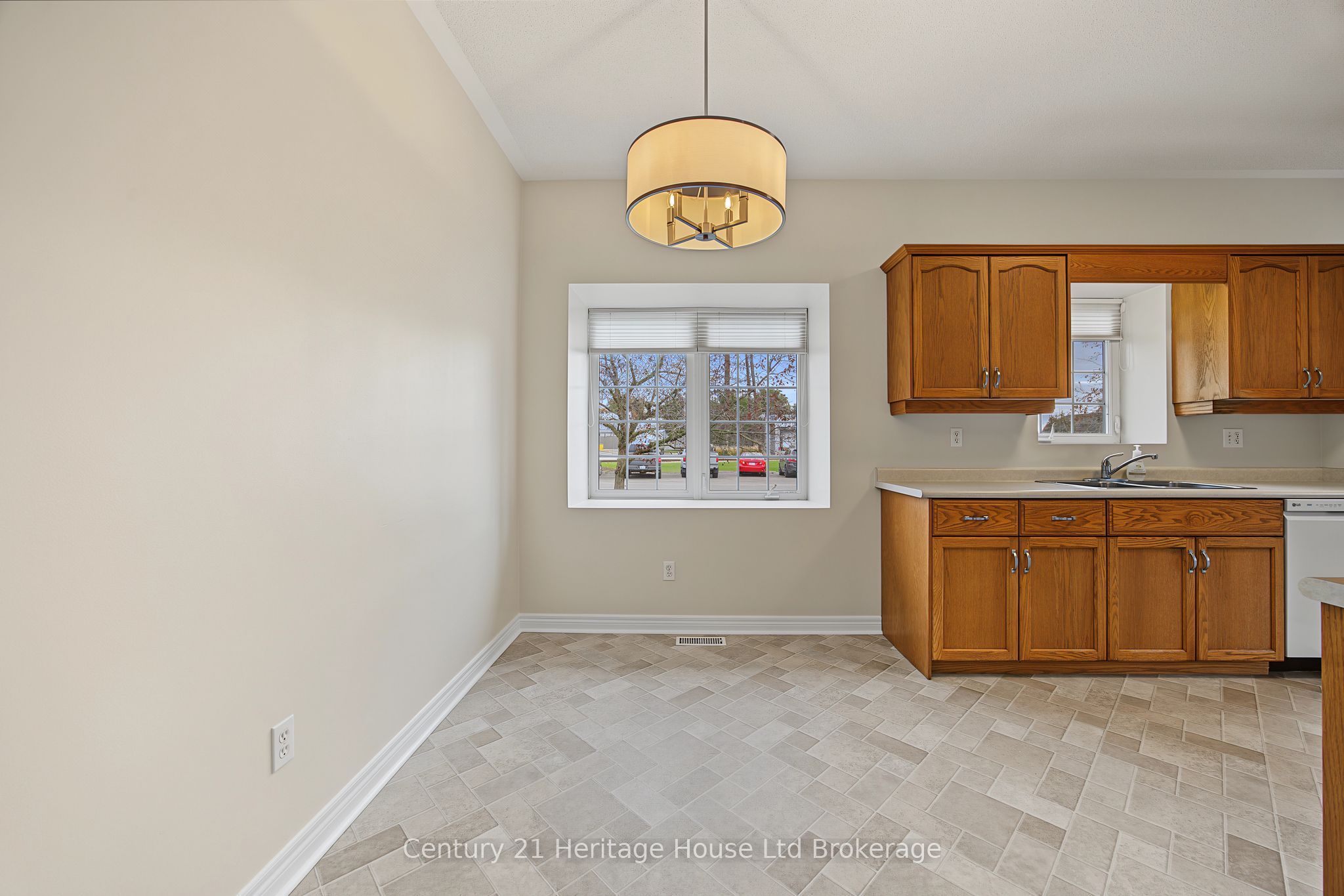 105 King Street 1 Property Photo 13