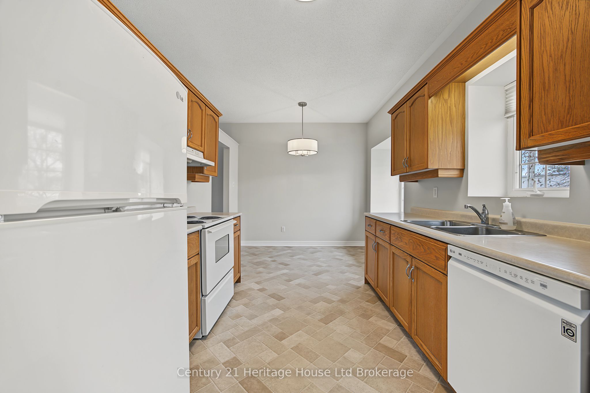 105 King Street 1 Property Photo 15