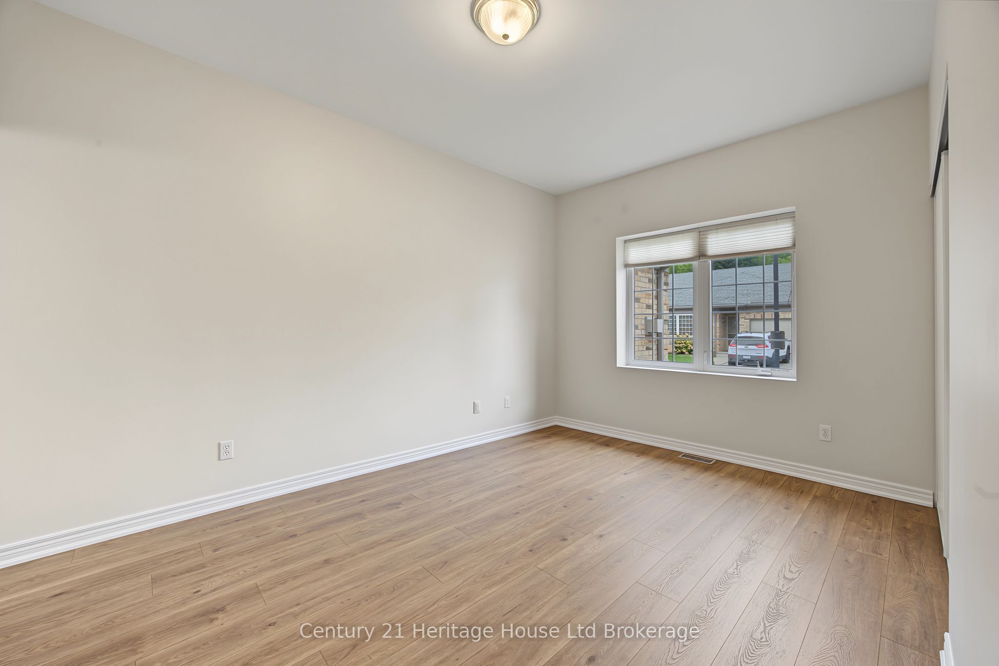 105 King Street 1 Property Photo 17