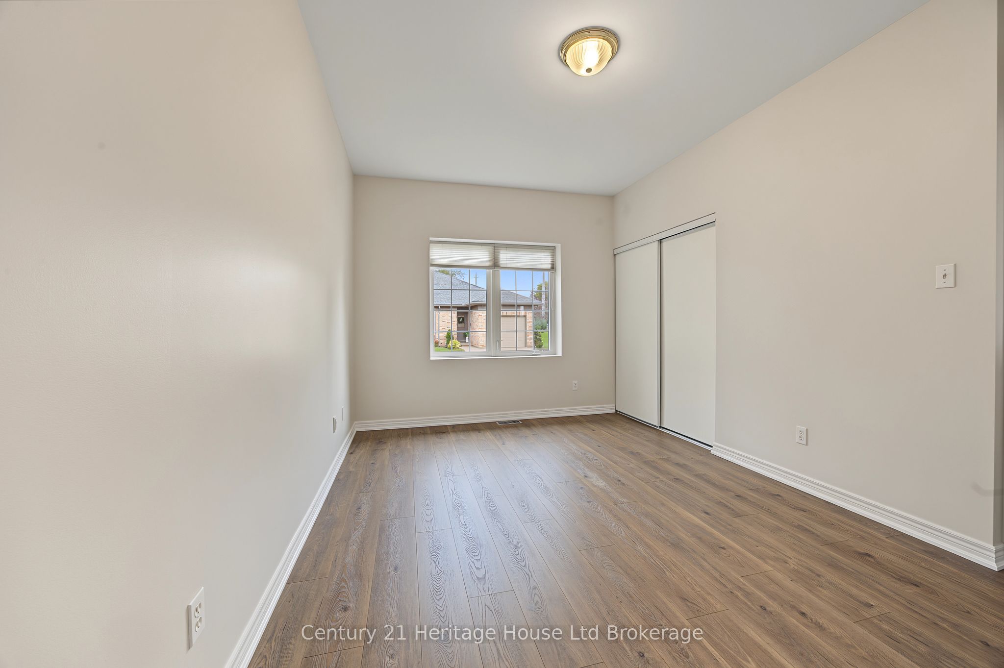 105 King Street 1 Property Photo 21