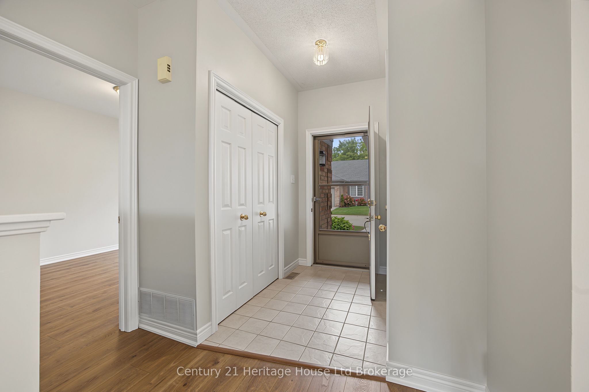 105 King Street 1 Property Photo 31