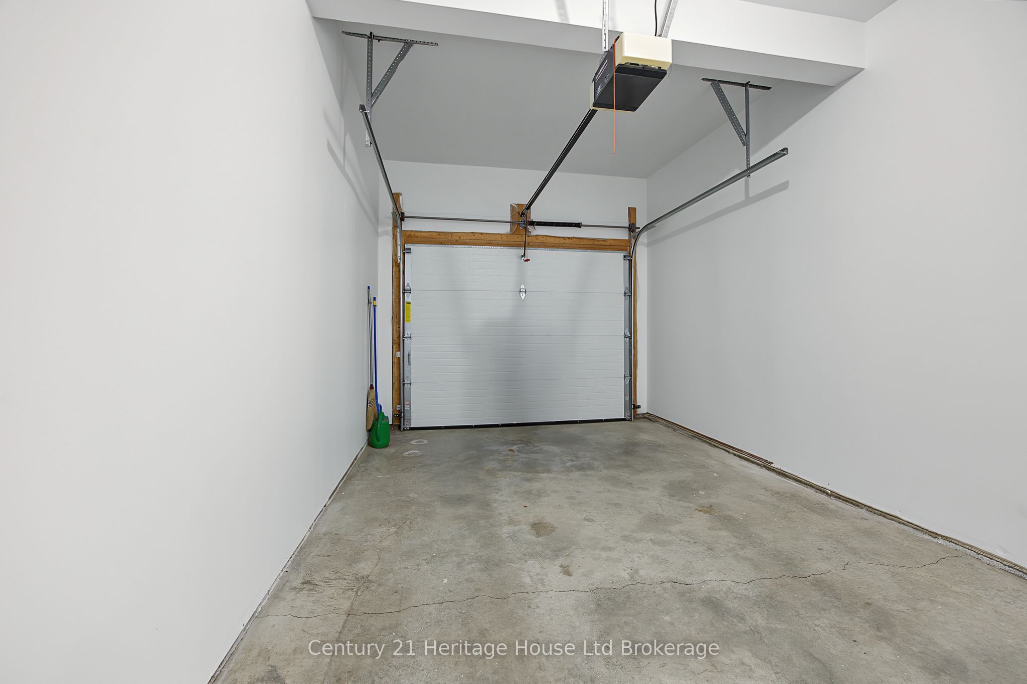 105 King Street 1 Property Photo 32