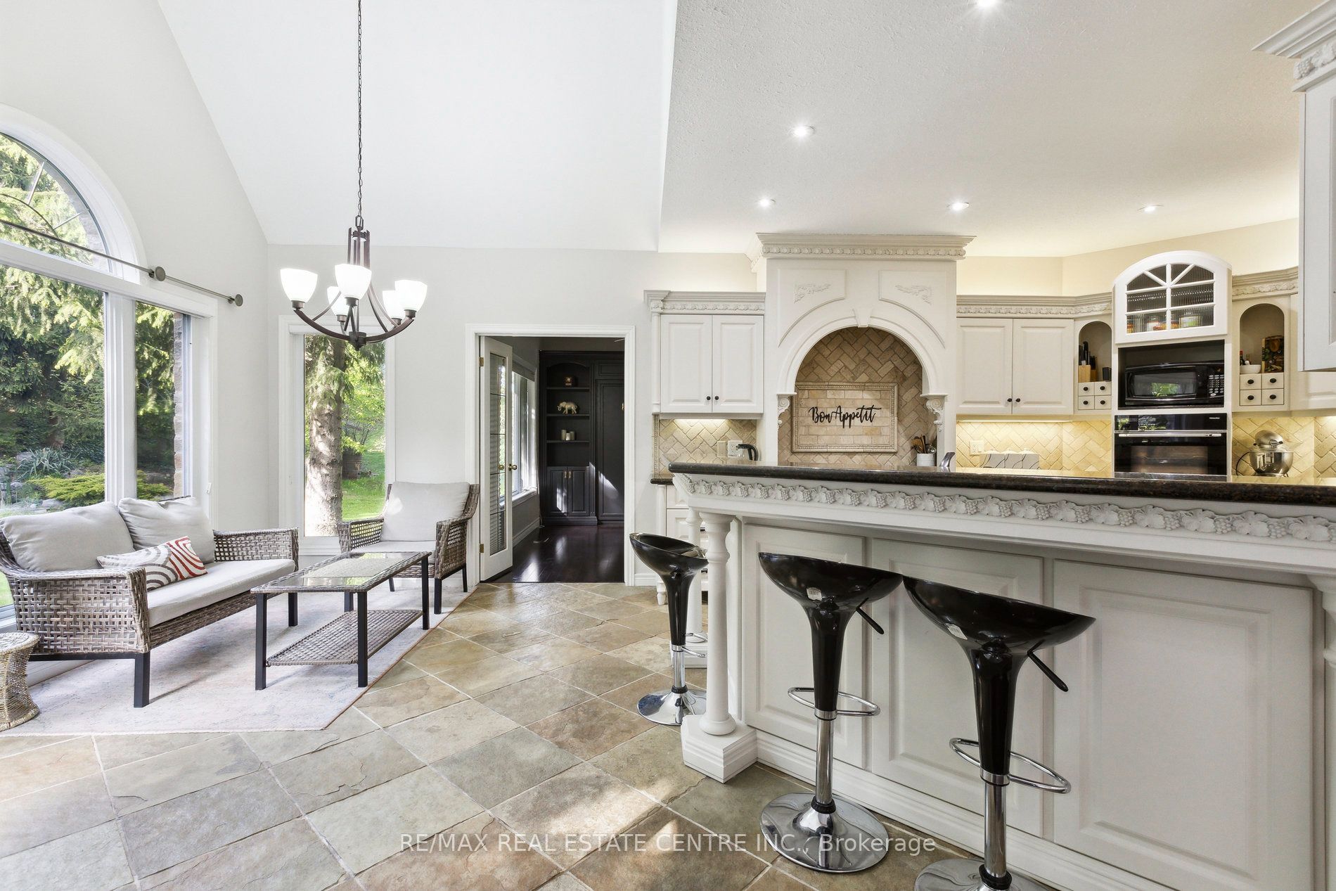 6 Fox Run Road Property Photo 15
