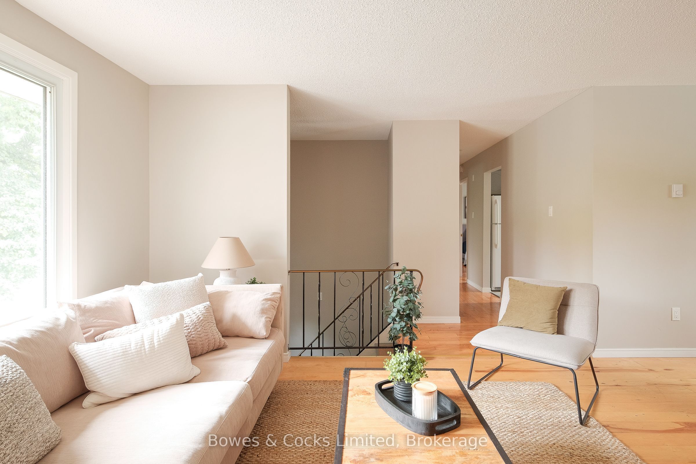 591 Otonabee Drive Property Photo 4