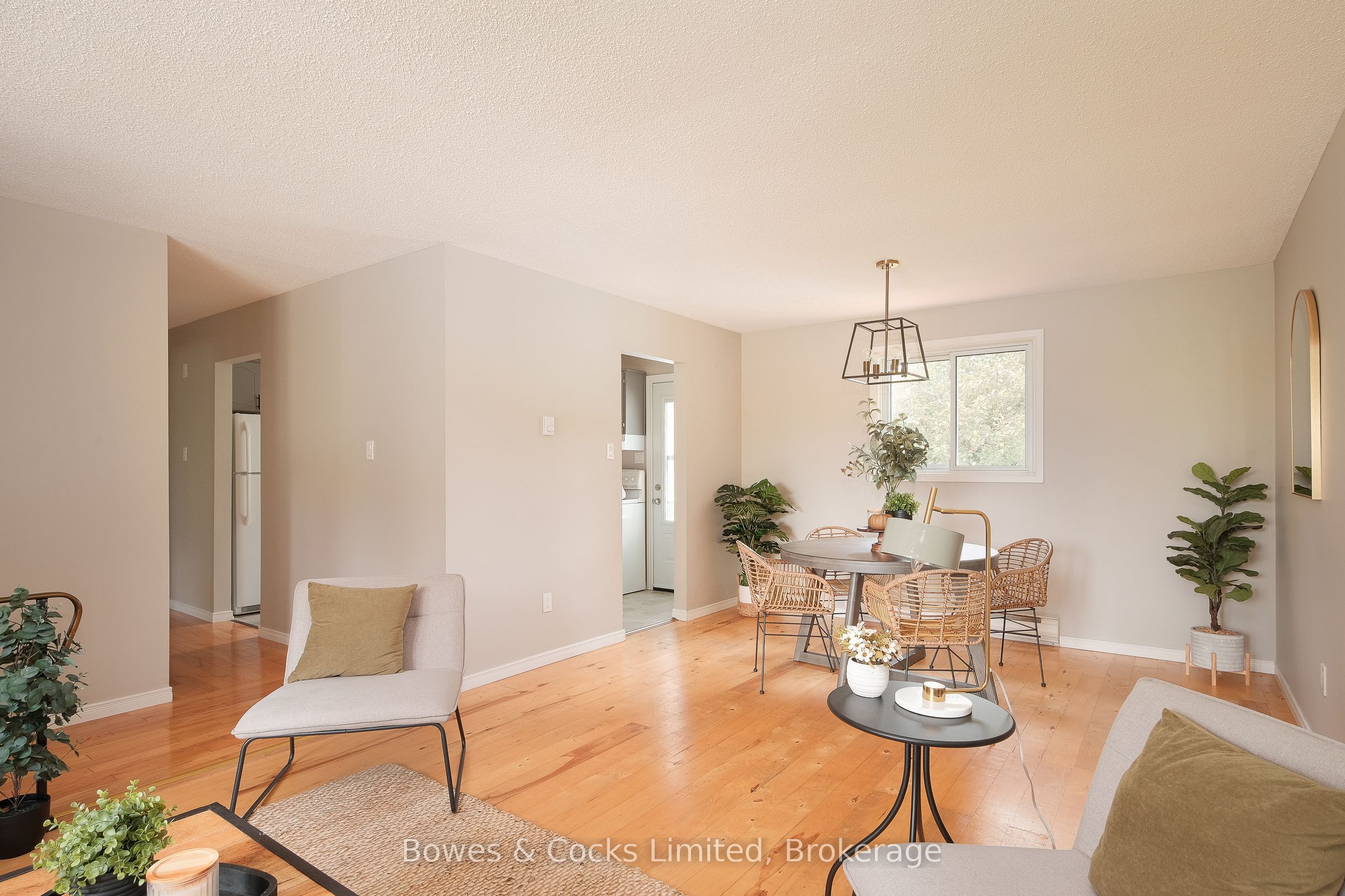 591 Otonabee Drive Property Photo 6