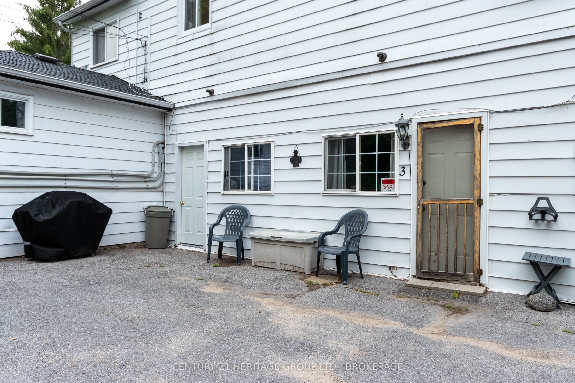 625 King Street W Property Photo 6