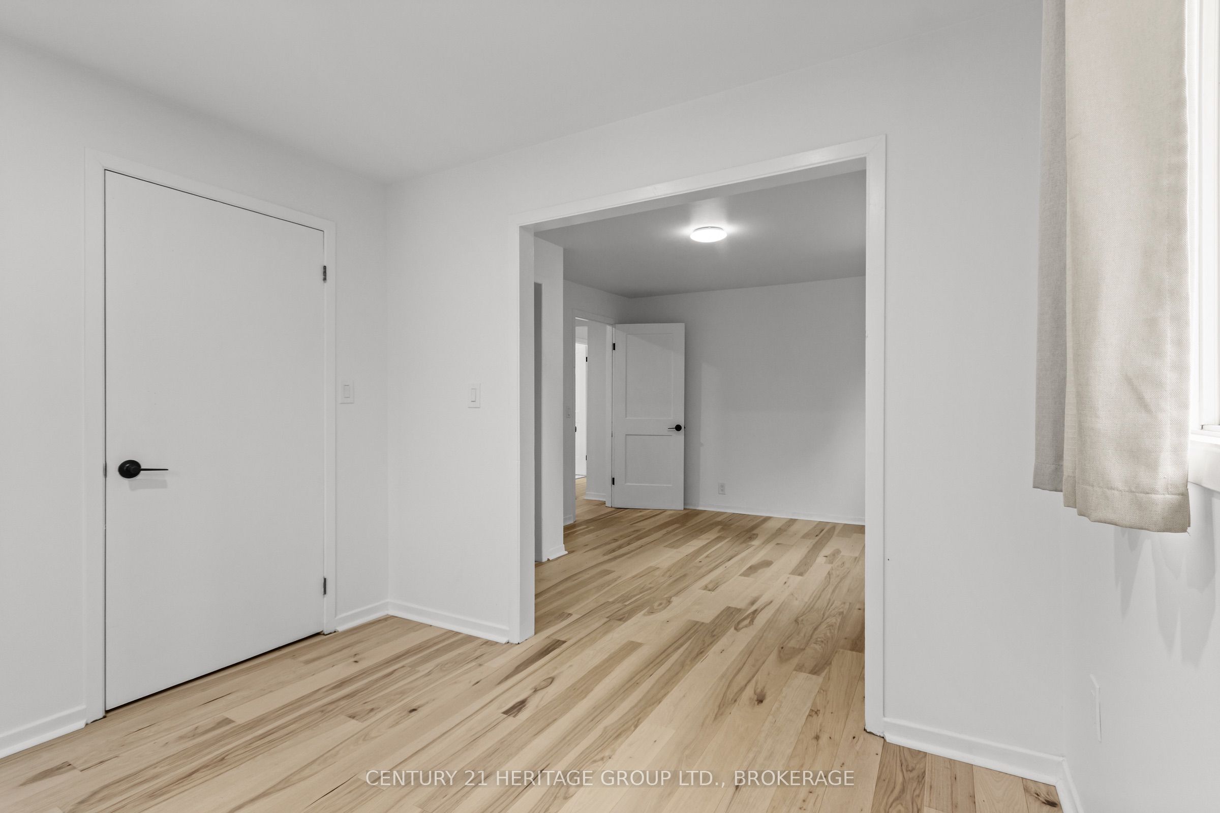 625 King Street W Property Photo 16