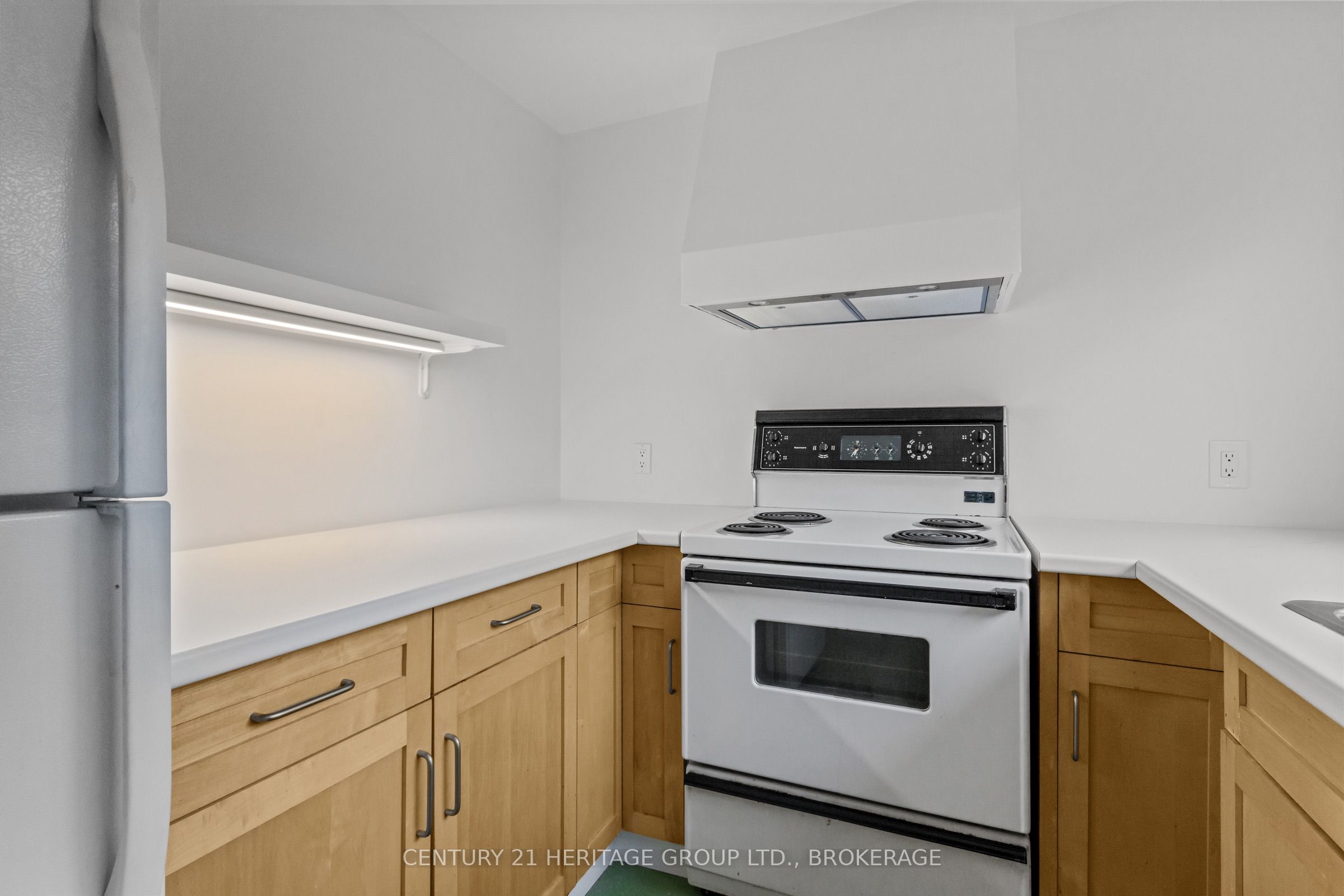 625 King Street W Property Photo 22