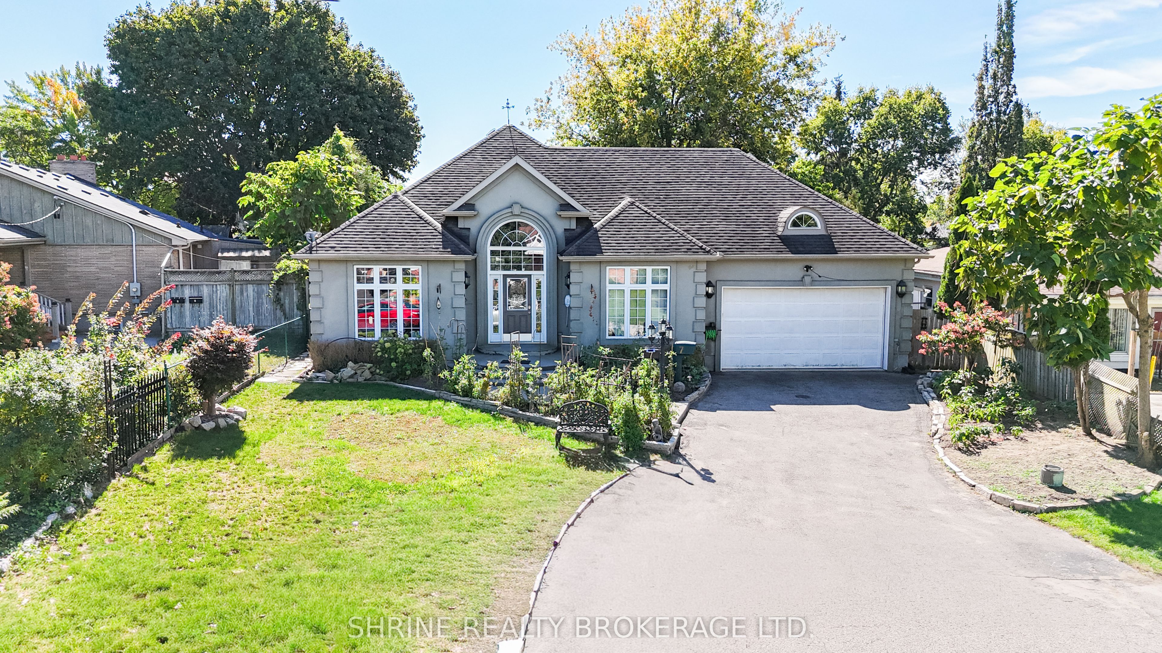 7 DENGATE Crescent Property Photo 1