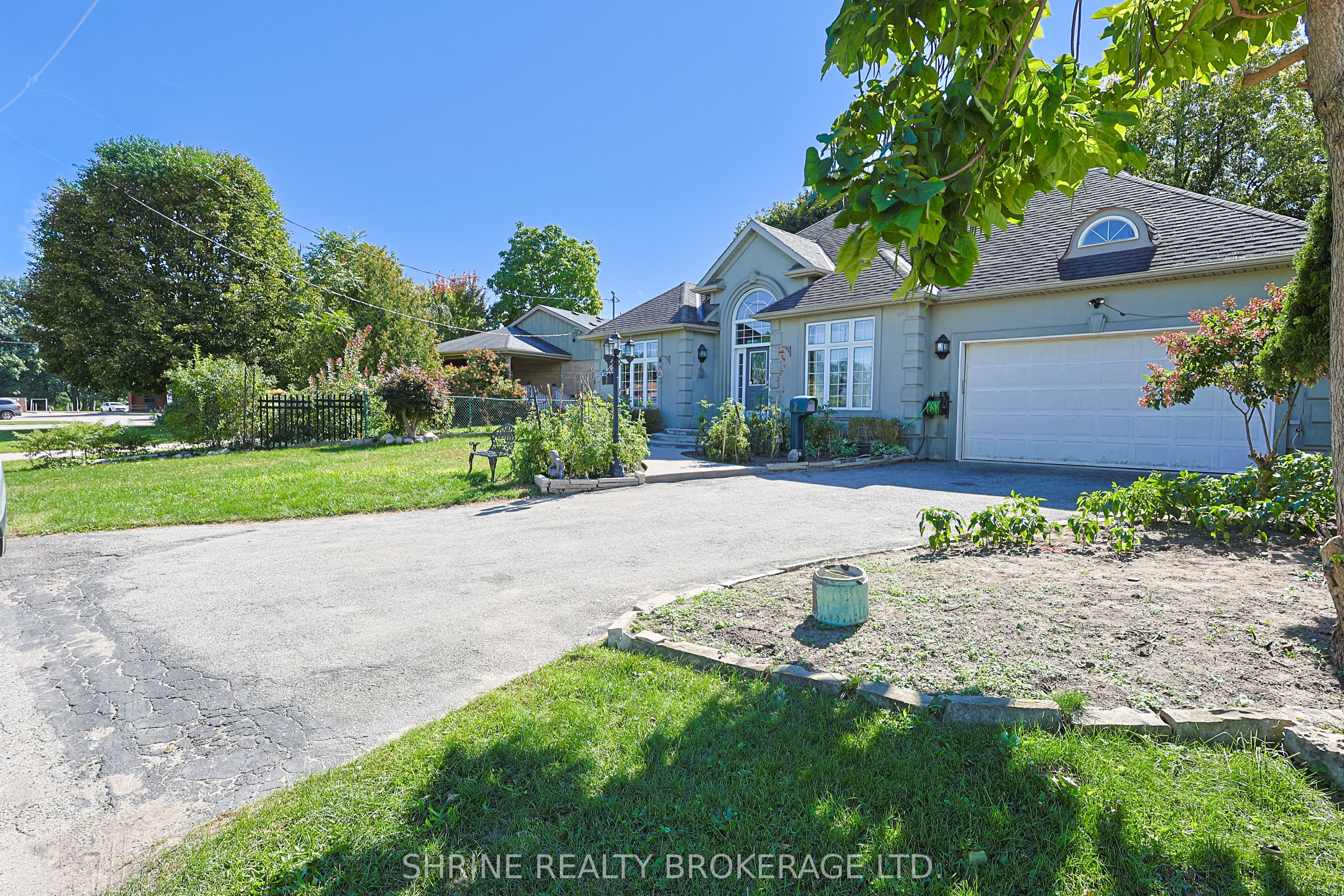 7 Dengate Crescent Property Photo 5