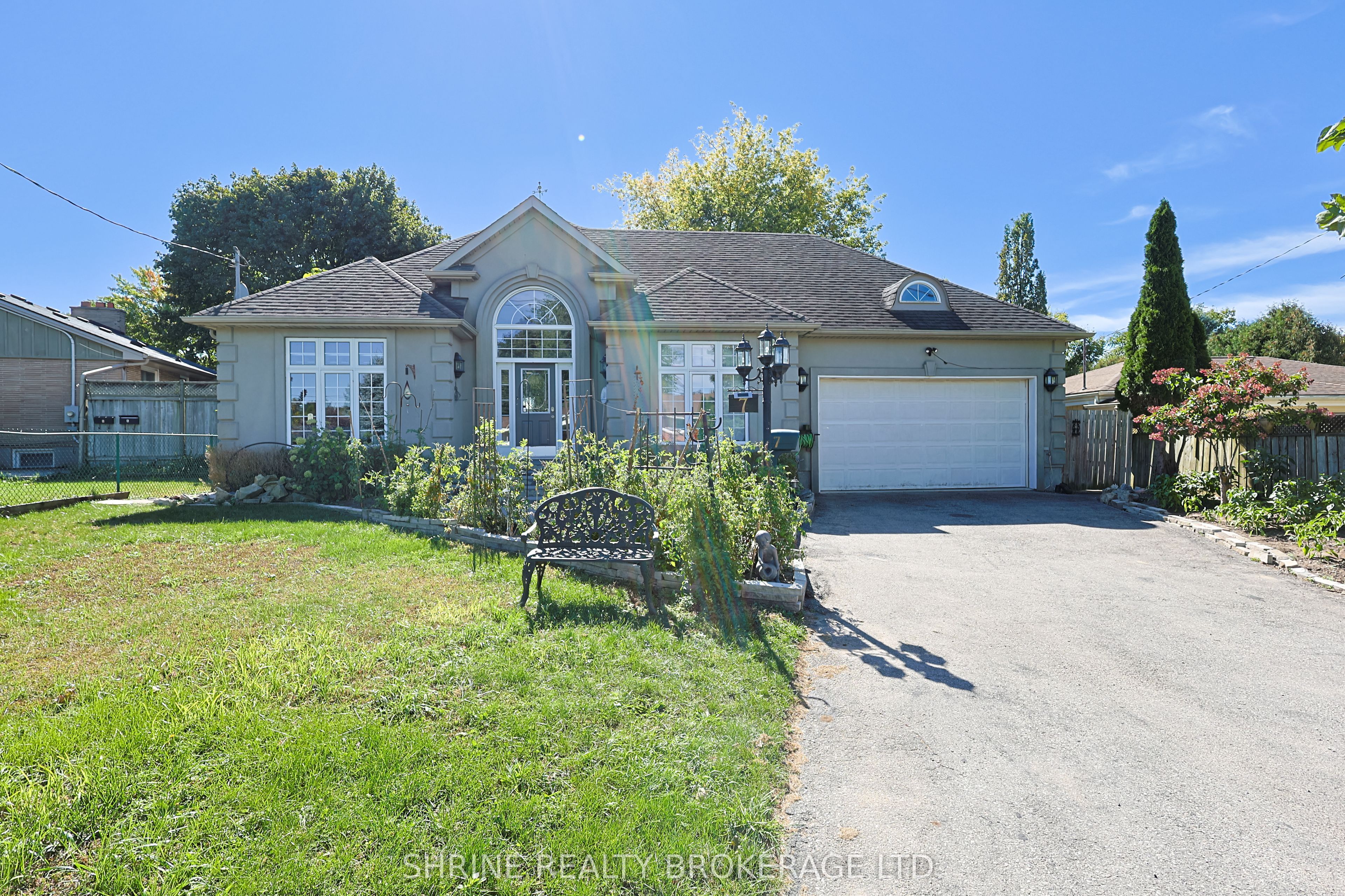 7 Dengate Crescent Property Photo 6