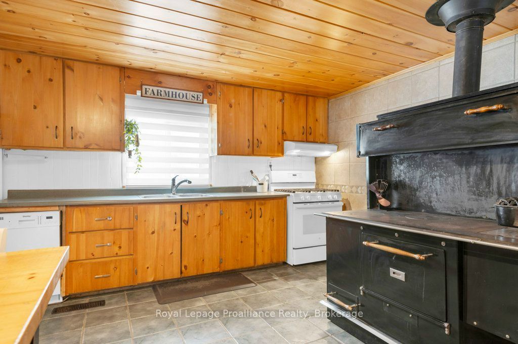 369 5th Concession Rd S Road Property Photo 11
