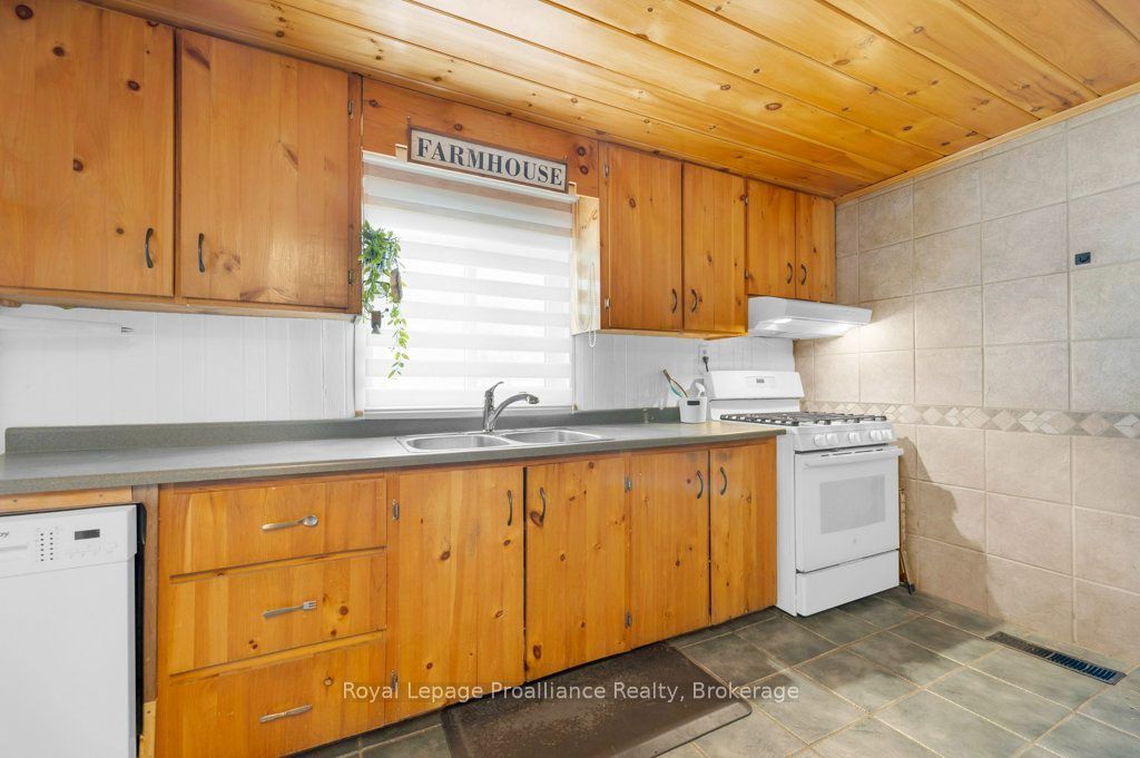 369 5th Concession Rd S Road Property Photo 12