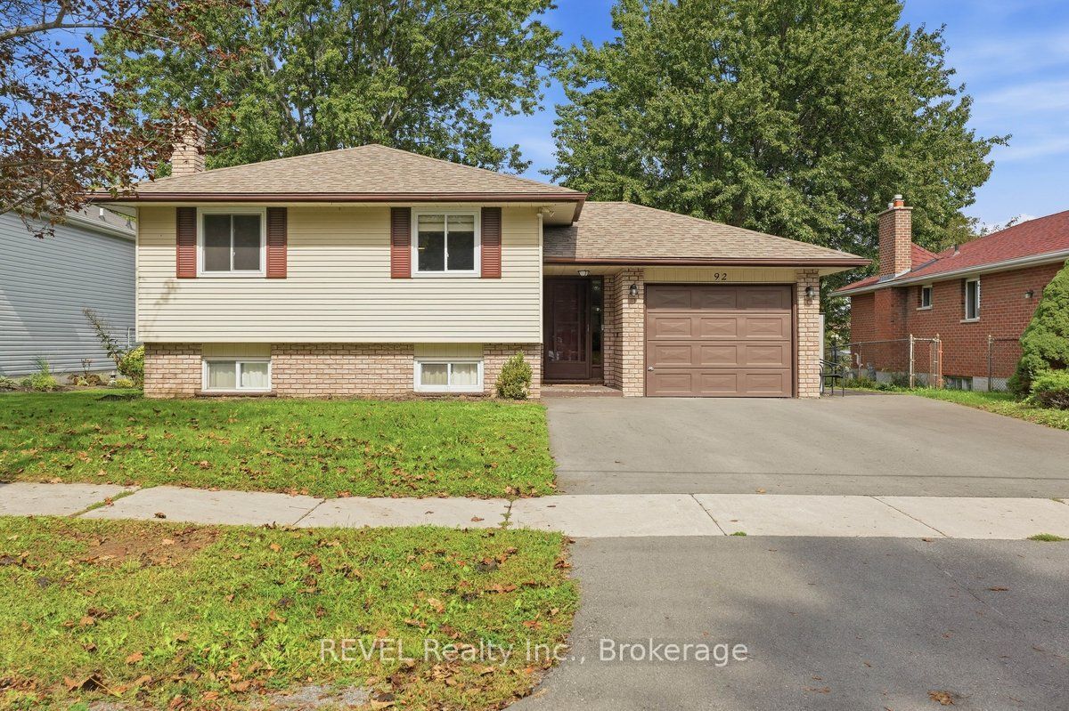 92 Maple Drive Property Photo 1