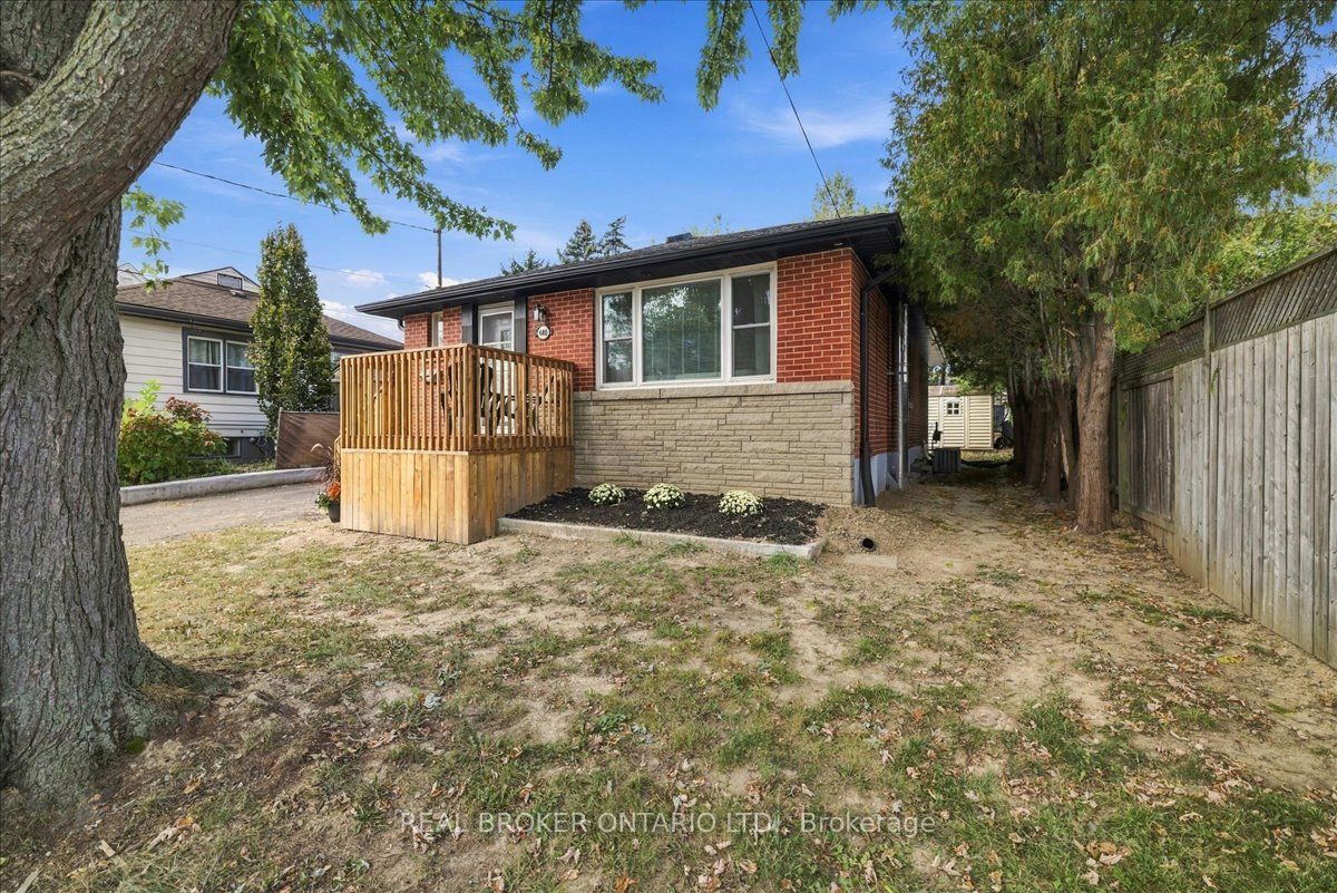 480 Rosseau Road Property Photo 3