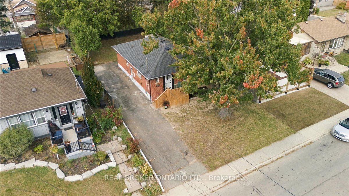 480 Rosseau Road Property Photo 27
