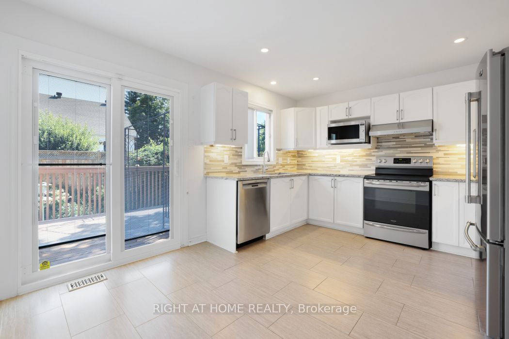 53 Yoho Drive Property Photo 10