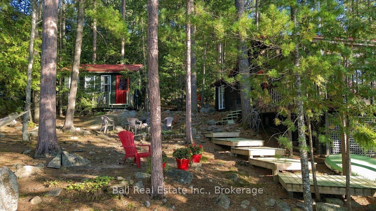 616 Weslemkoon Lake Property Photo 2