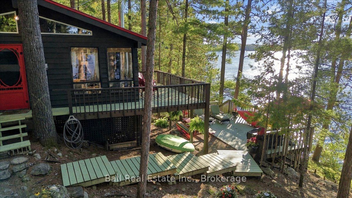 616 Weslemkoon Lake Property Photo 3