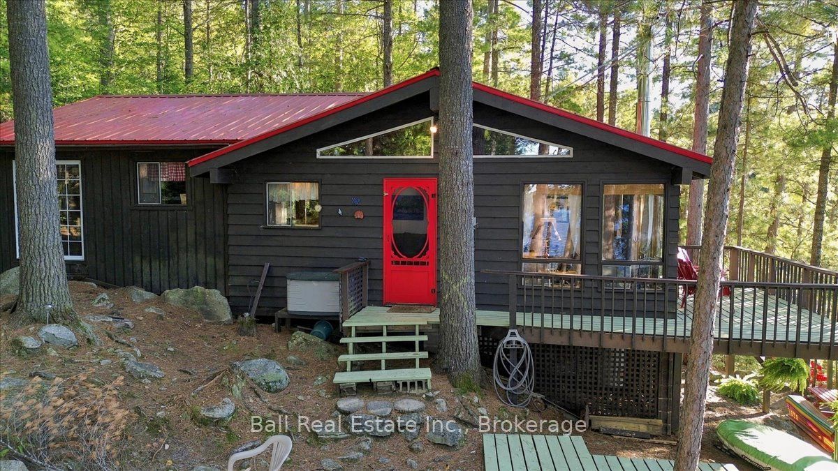 616 Weslemkoon Lake Property Photo 5