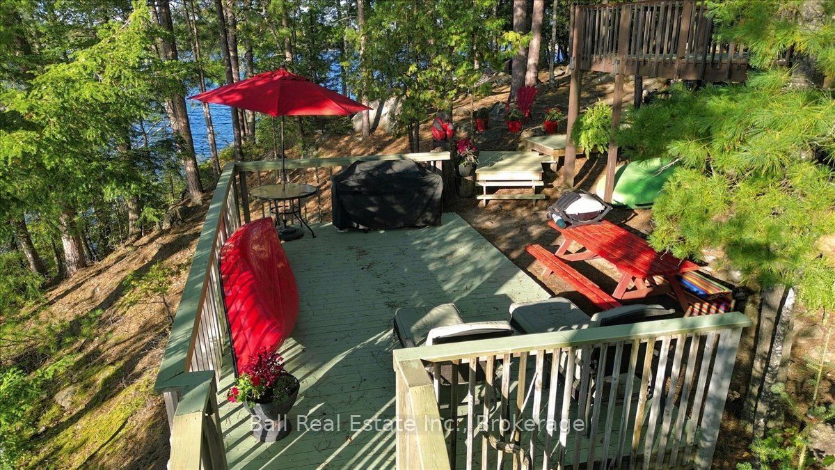616 Weslemkoon Lake Property Photo 6
