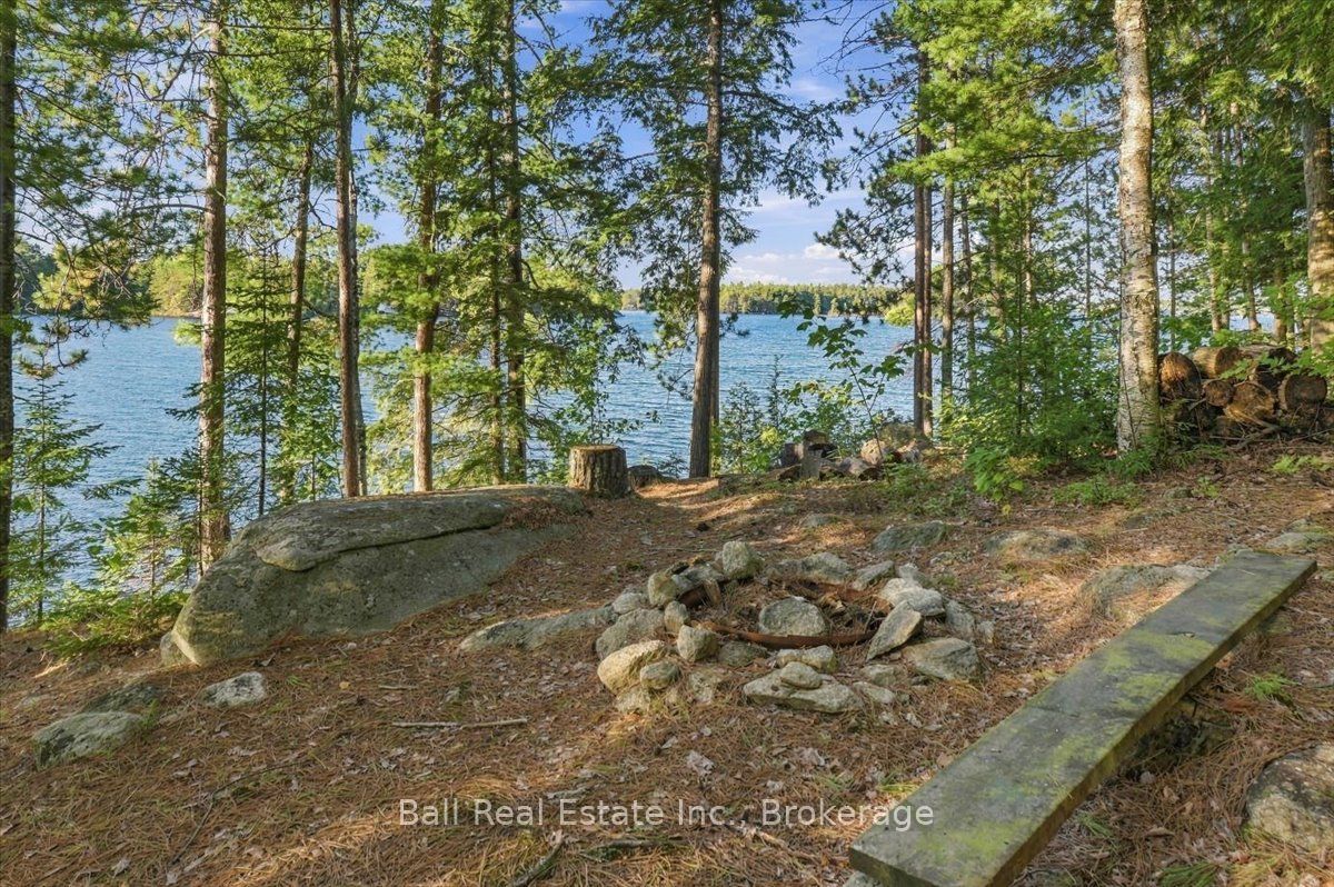 616 Weslemkoon Lake Property Photo 11