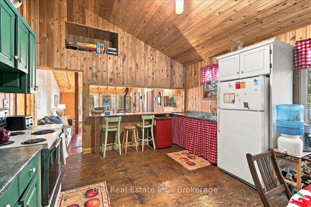 616 Weslemkoon Lake Property Photo 18