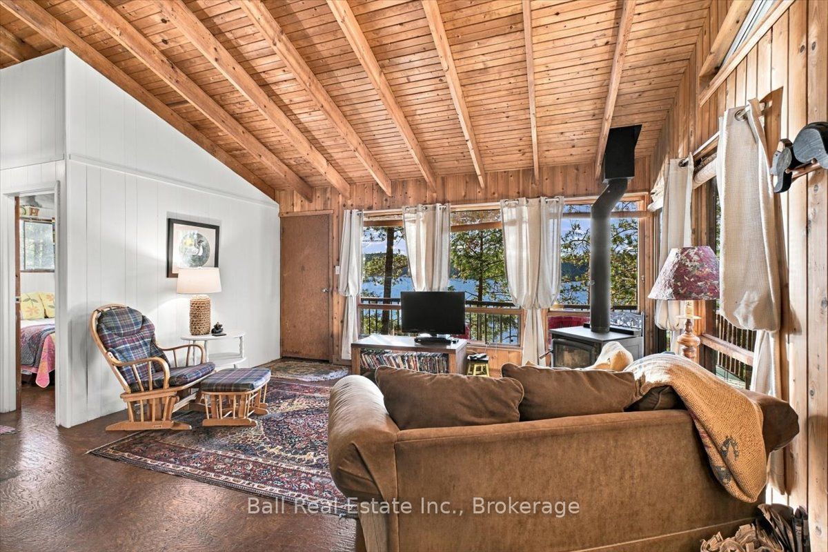 616 Weslemkoon Lake Property Photo 25