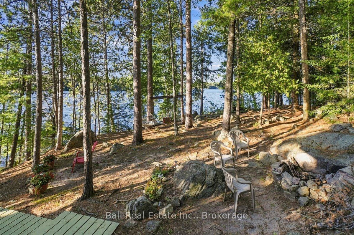 616 Weslemkoon Lake Property Photo 35