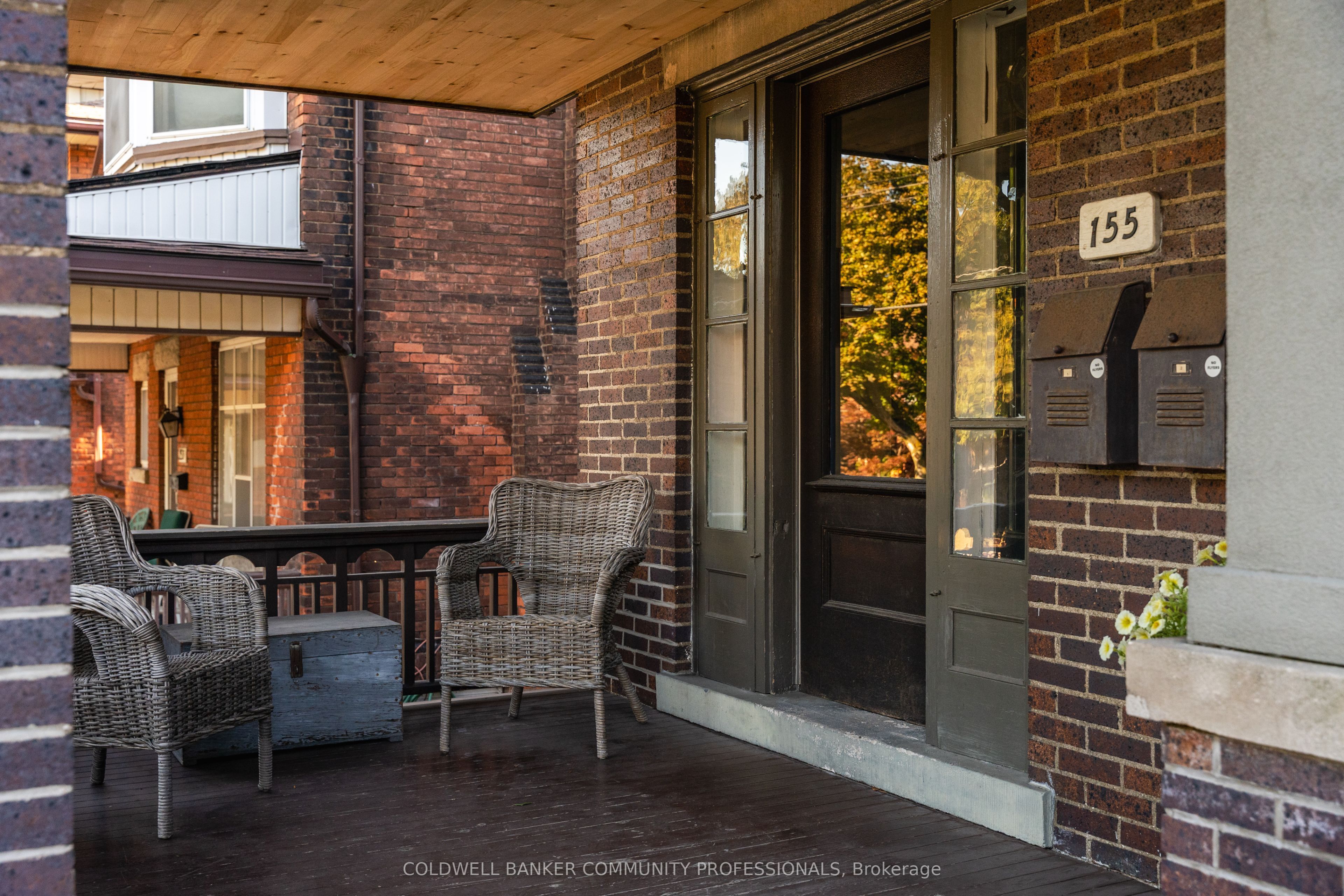 155 Sherman Avenue S Property Photo 3