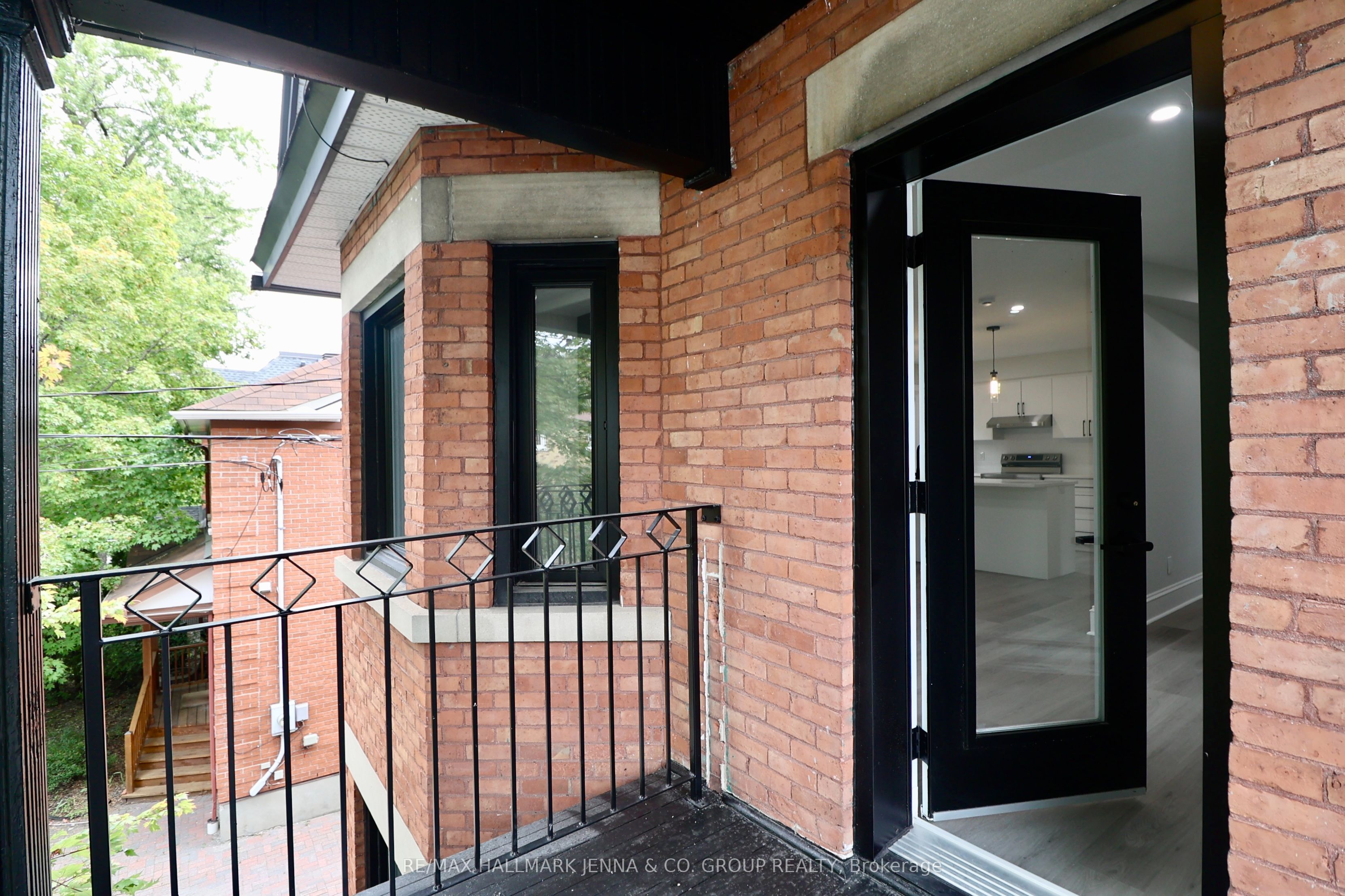 332 Osgoode Street 3 Property Photo 1