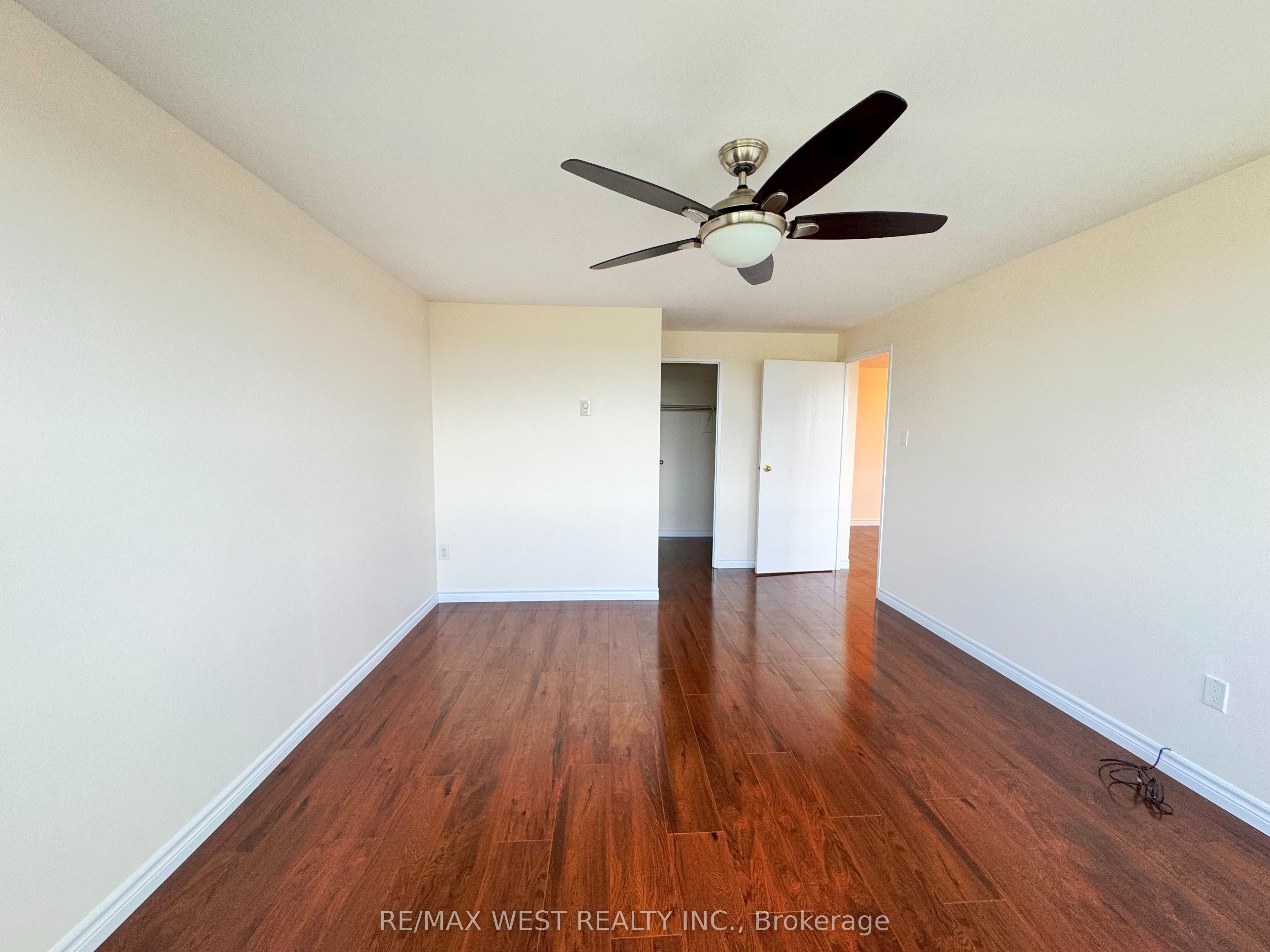 55 Green Valley Drive 1506 Property Photo 15