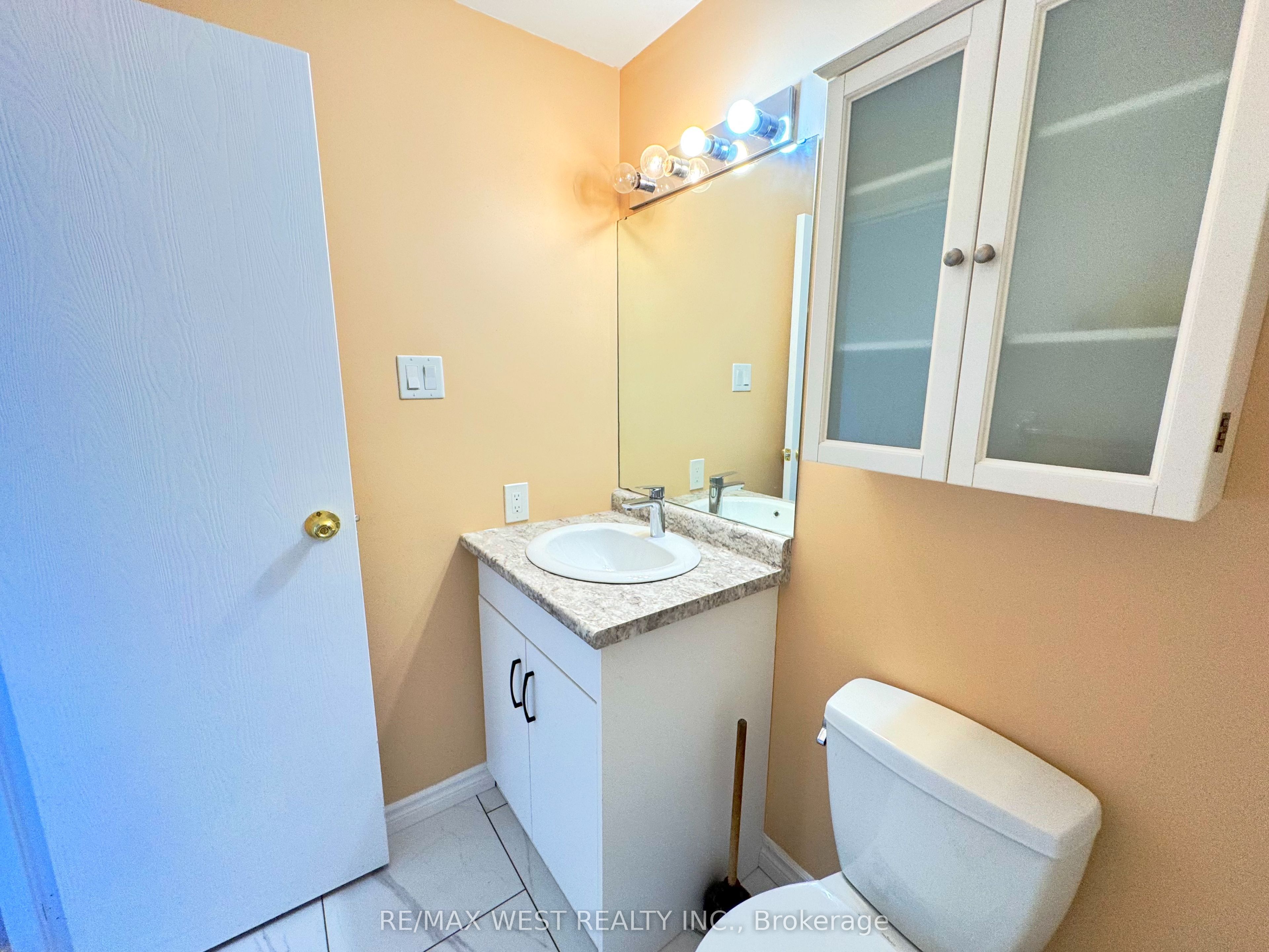 55 Green Valley Drive 1506 Property Photo 19