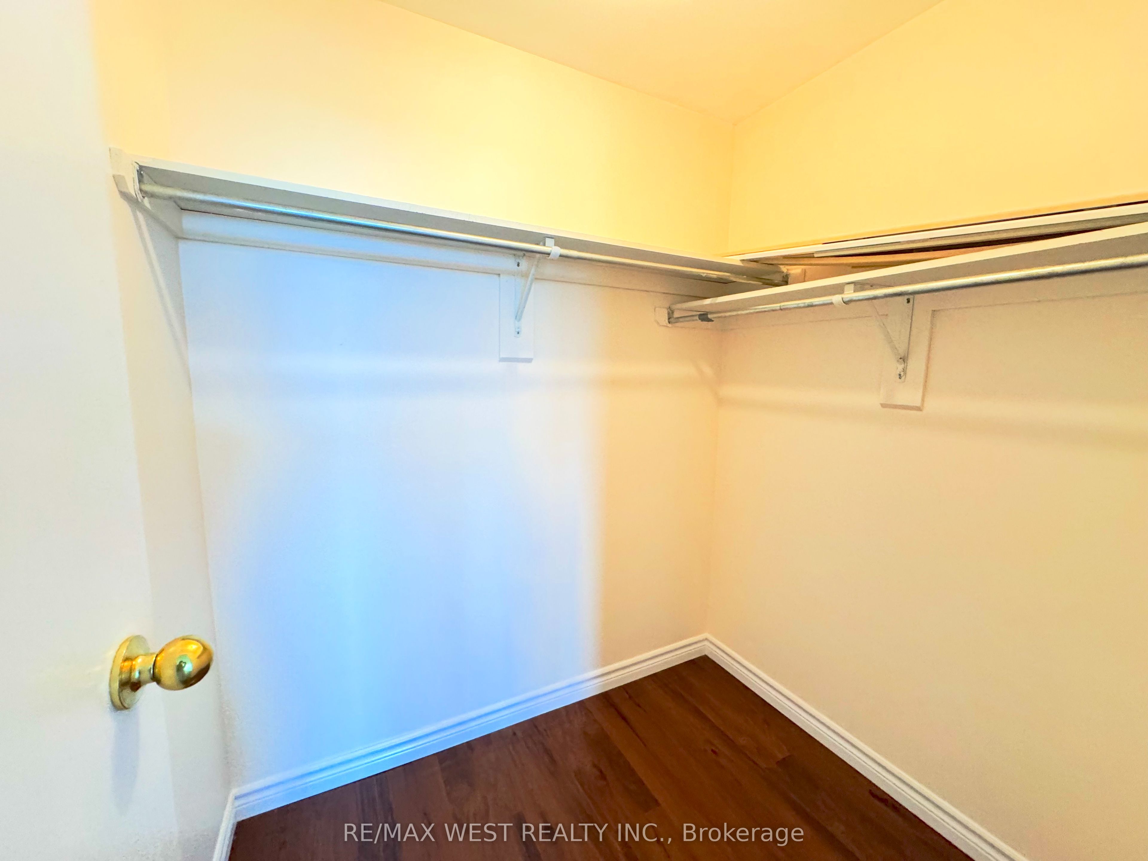 55 Green Valley Drive 1506 Property Photo 20