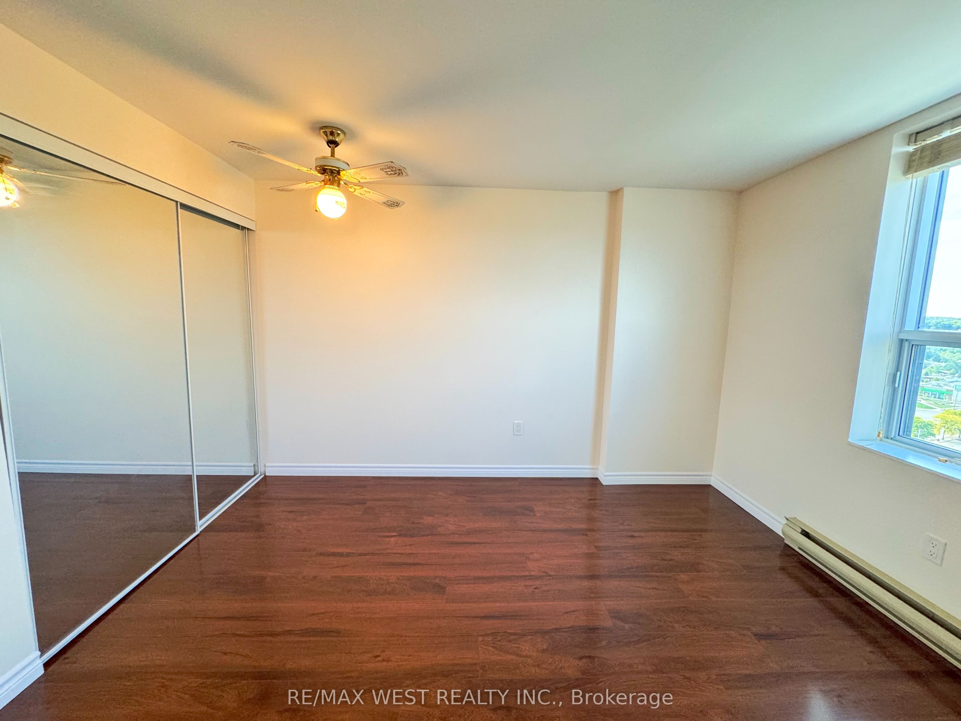 55 Green Valley Drive 1506 Property Photo 24