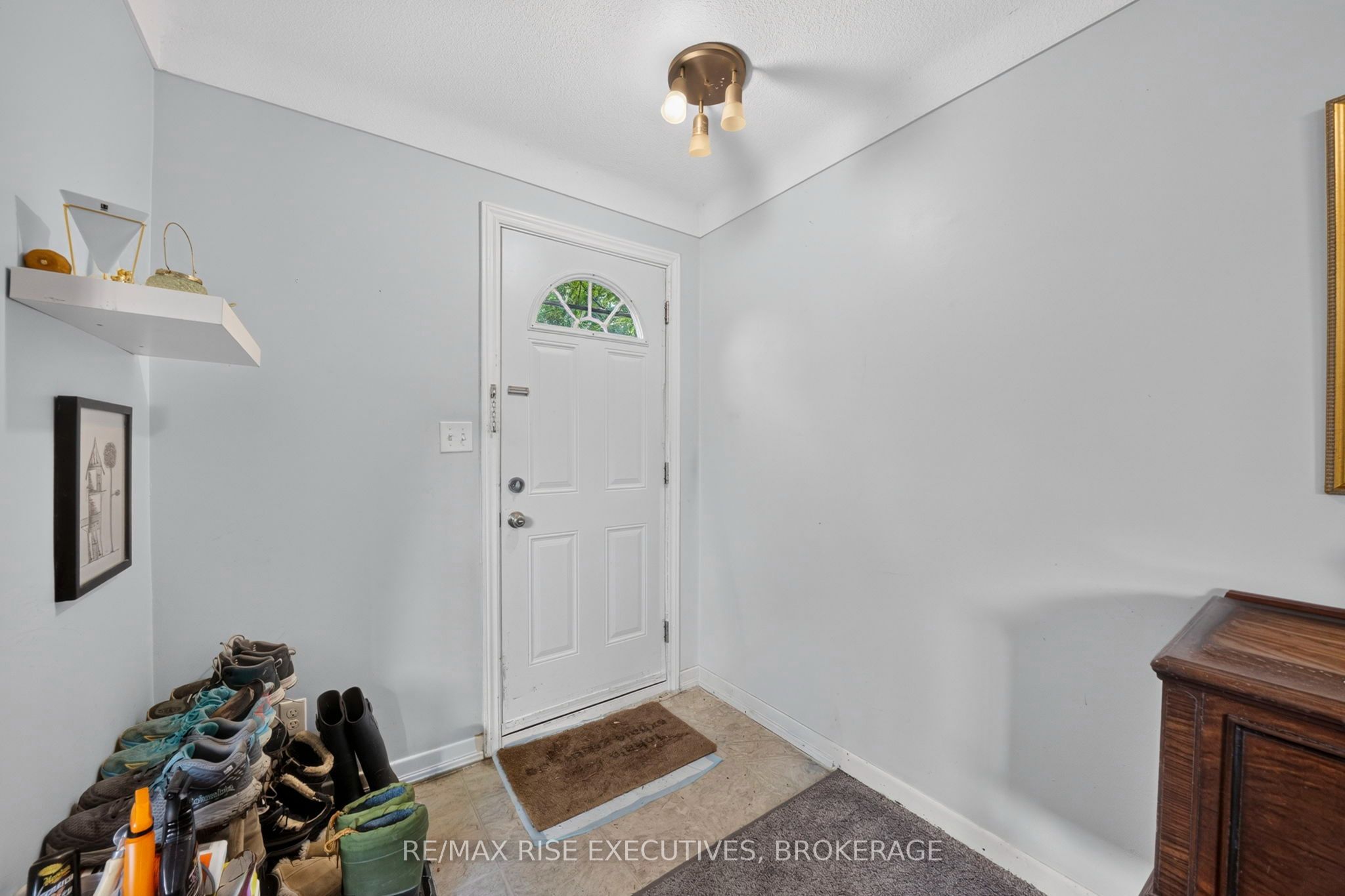 33 Montgomery Boulevard Property Photo 36